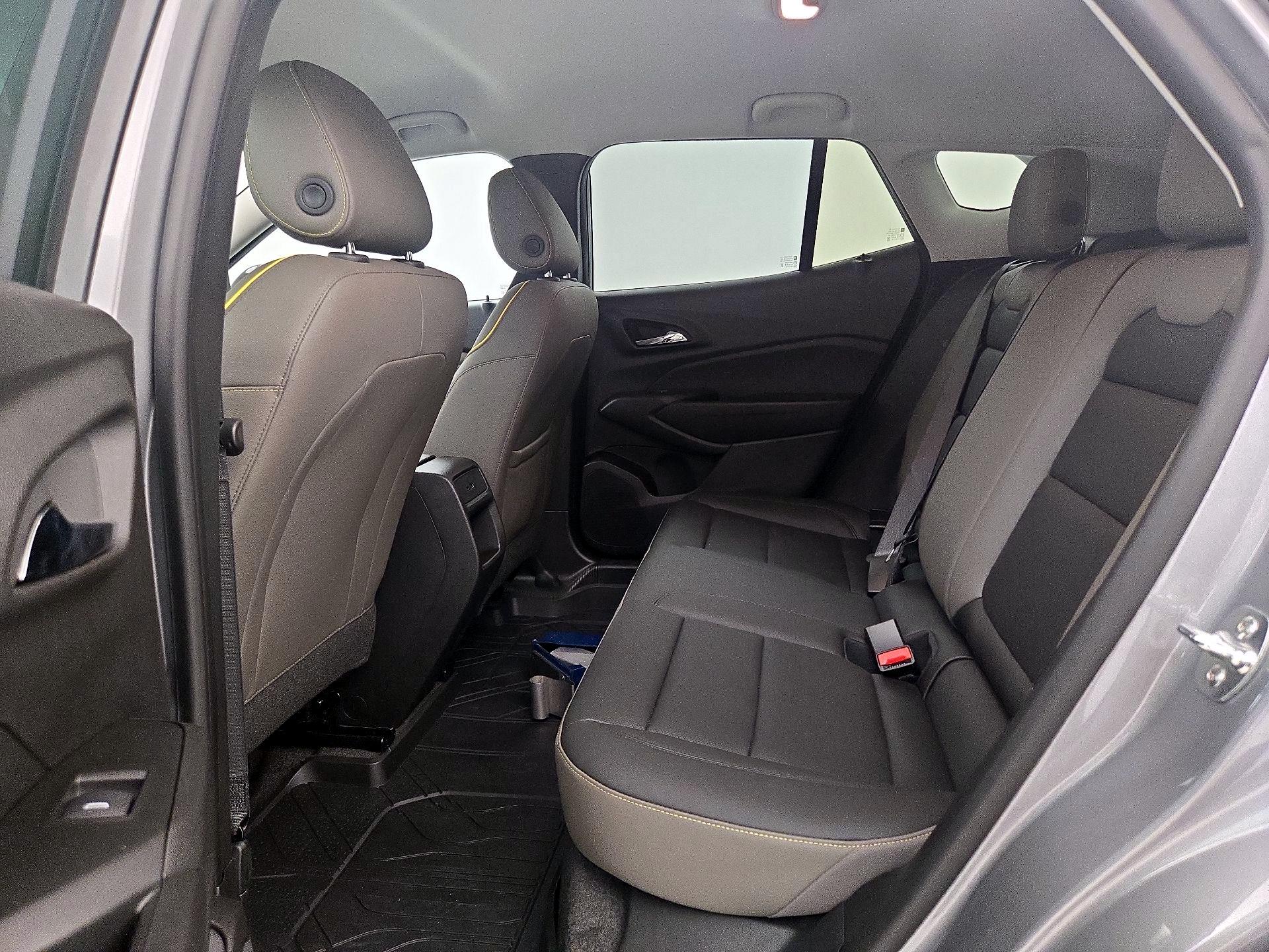 Thumbnail: 2025 Chevrolet Trax - 19