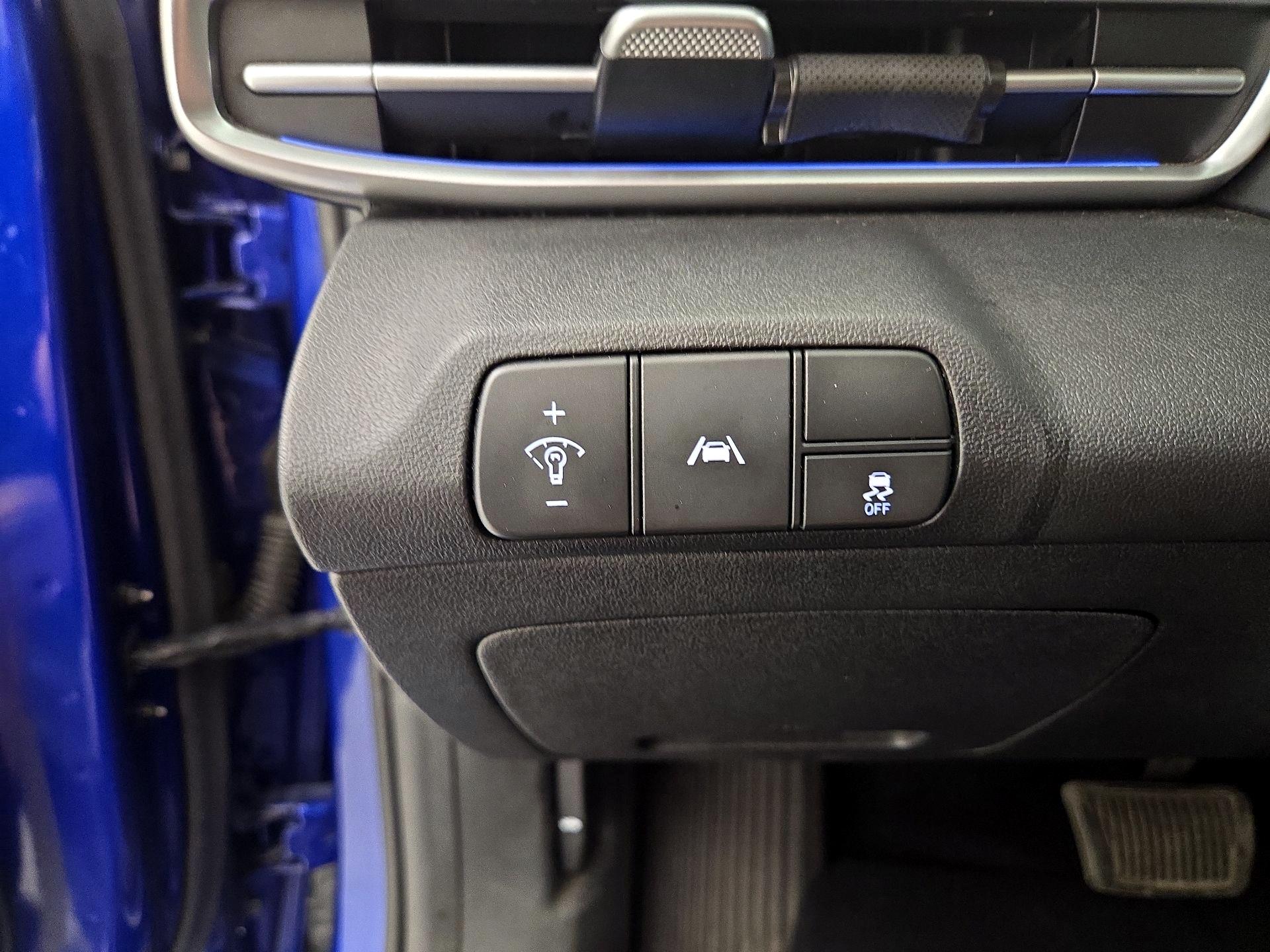 Thumbnail: 2021 Hyundai Elantra - 13