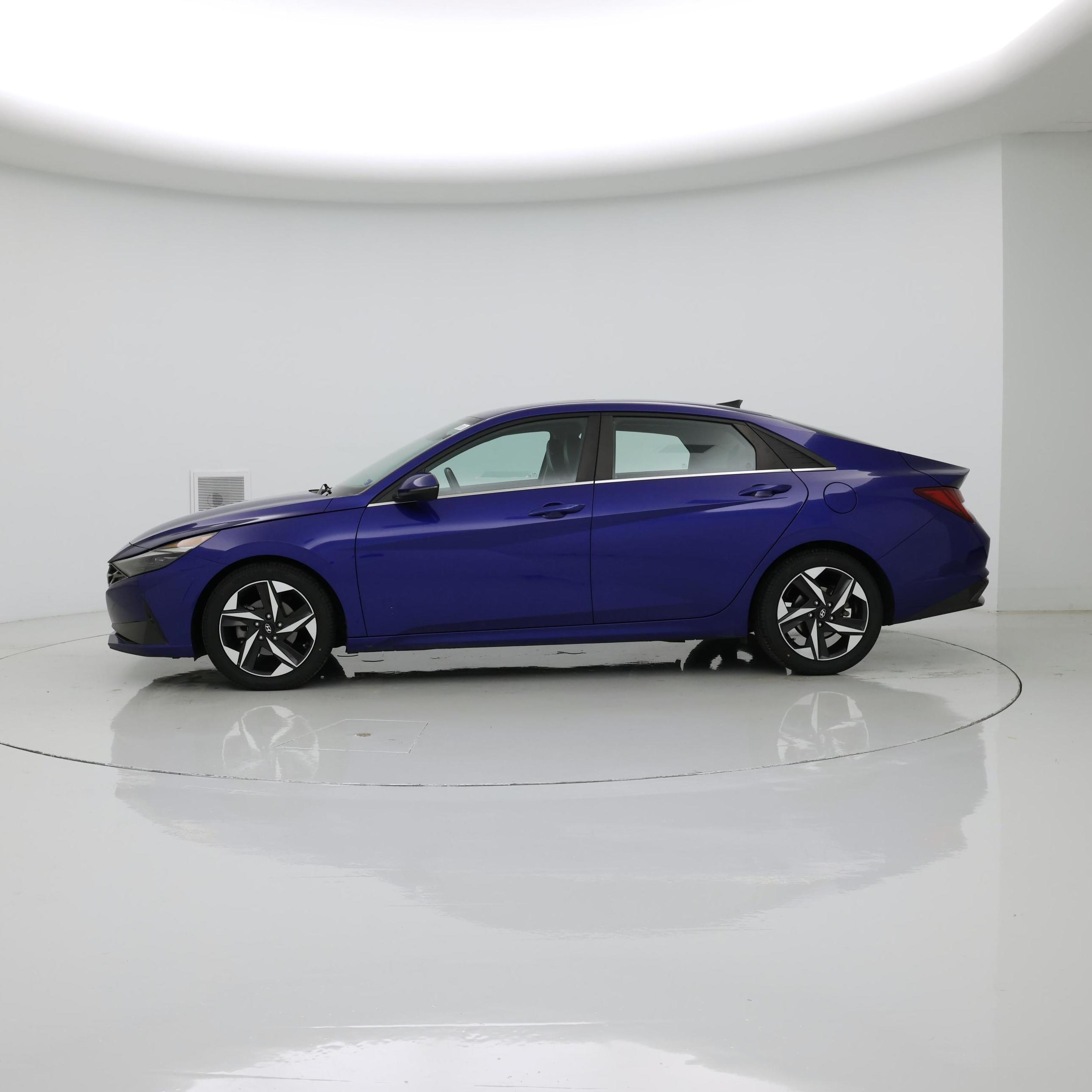 Thumbnail: 2021 Hyundai Elantra - 3