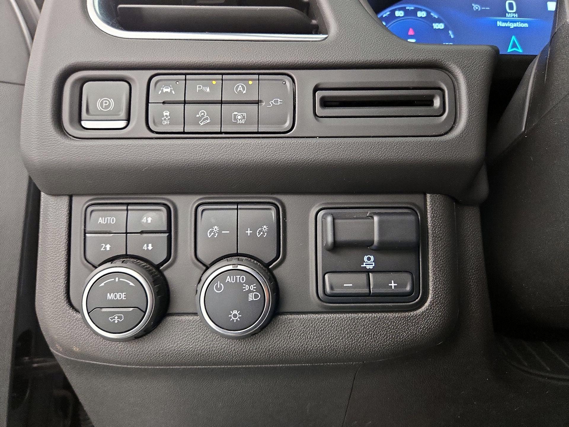 Thumbnail: 2022 Chevrolet Tahoe - 13