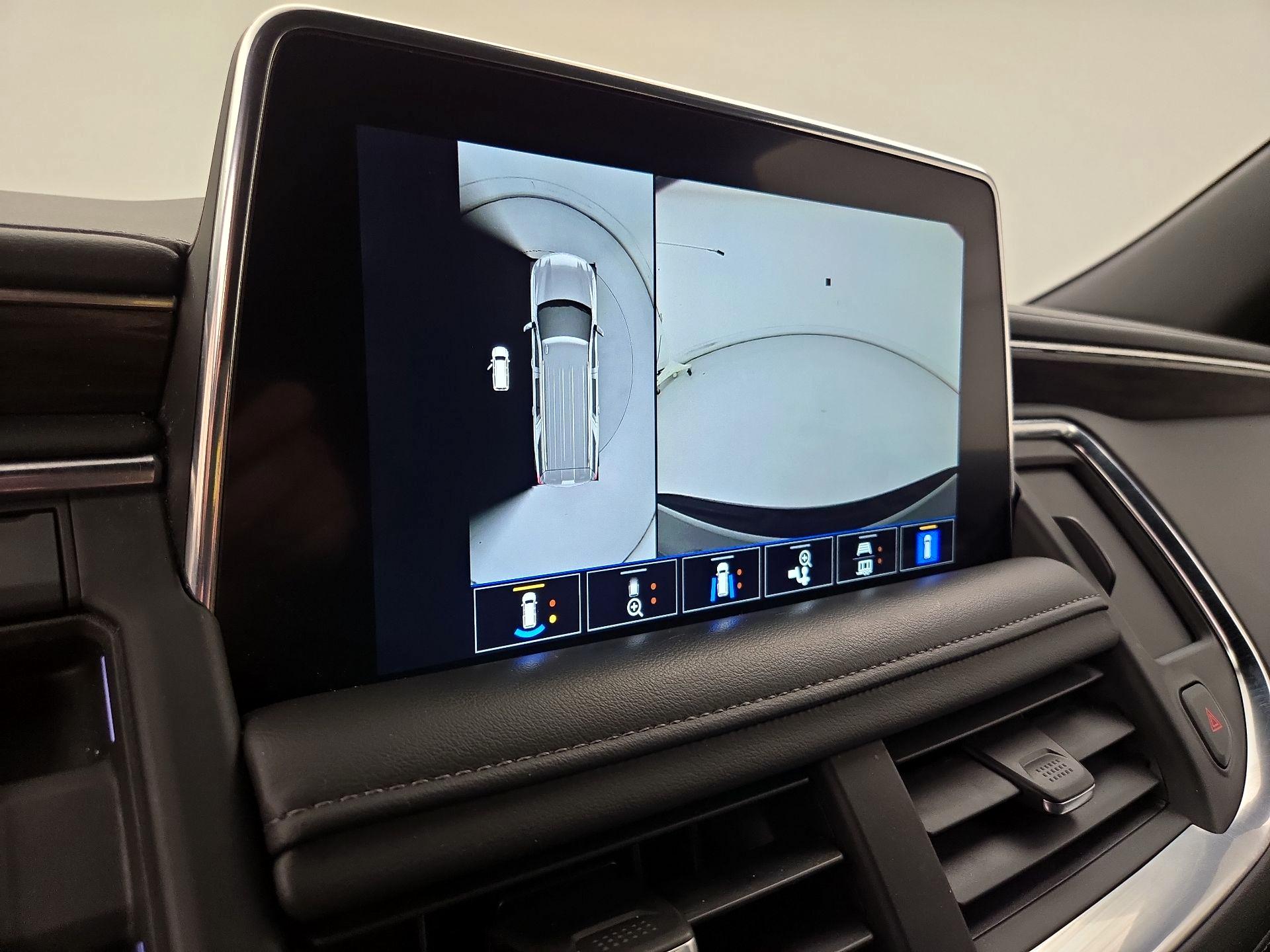 Thumbnail: 2022 Chevrolet Tahoe - 15