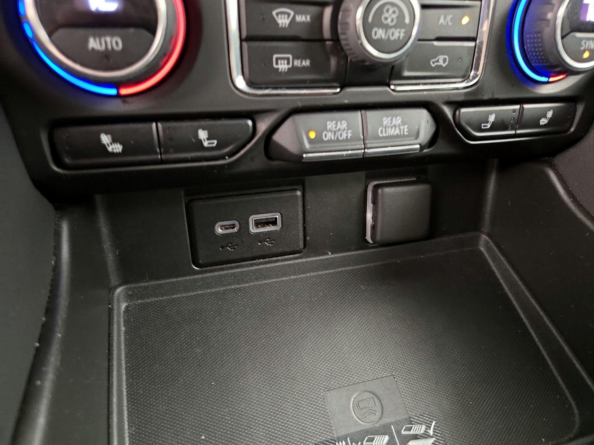 Thumbnail: 2022 Chevrolet Tahoe - 19