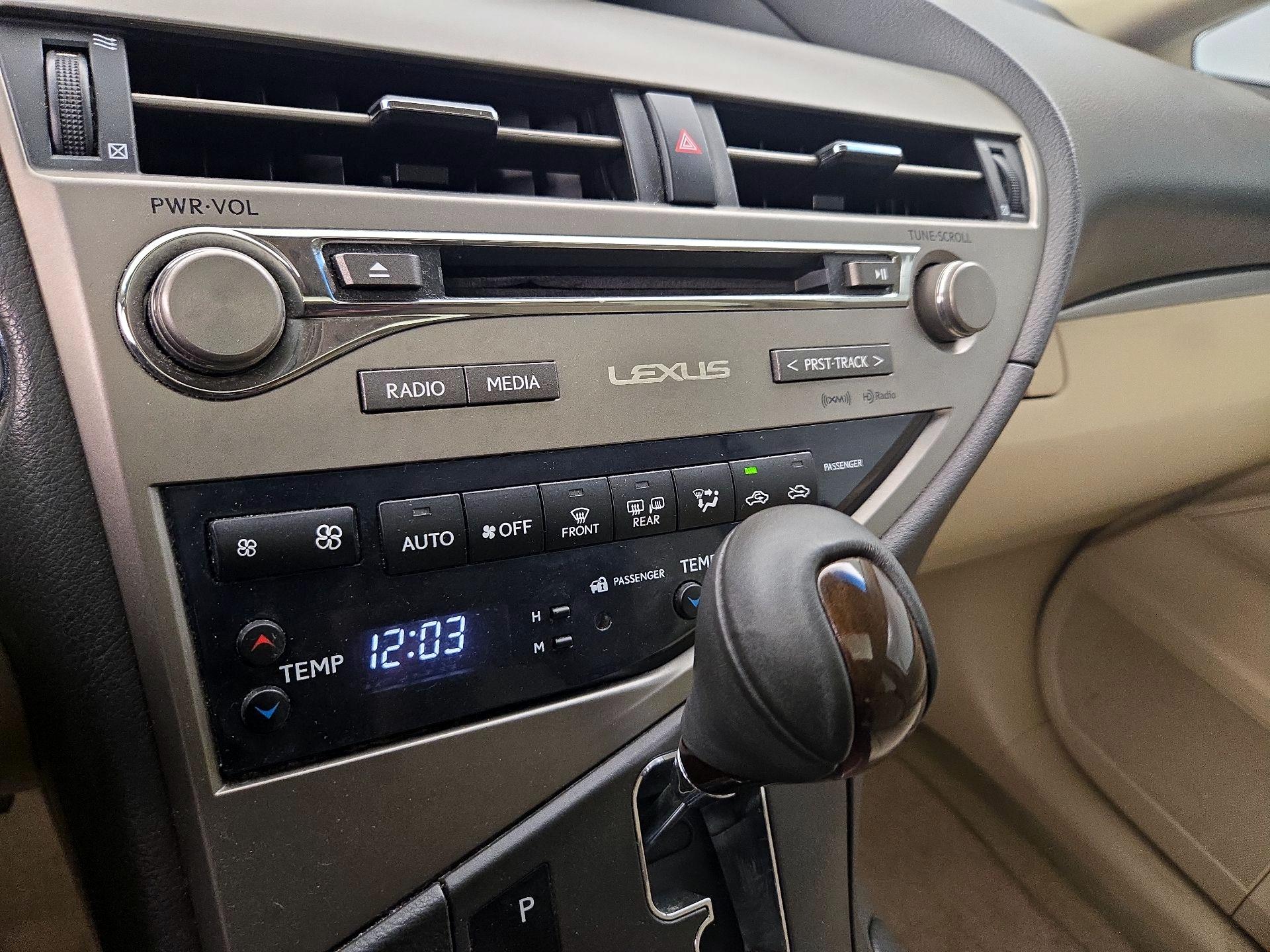 Thumbnail: 2015 Lexus RX - 16