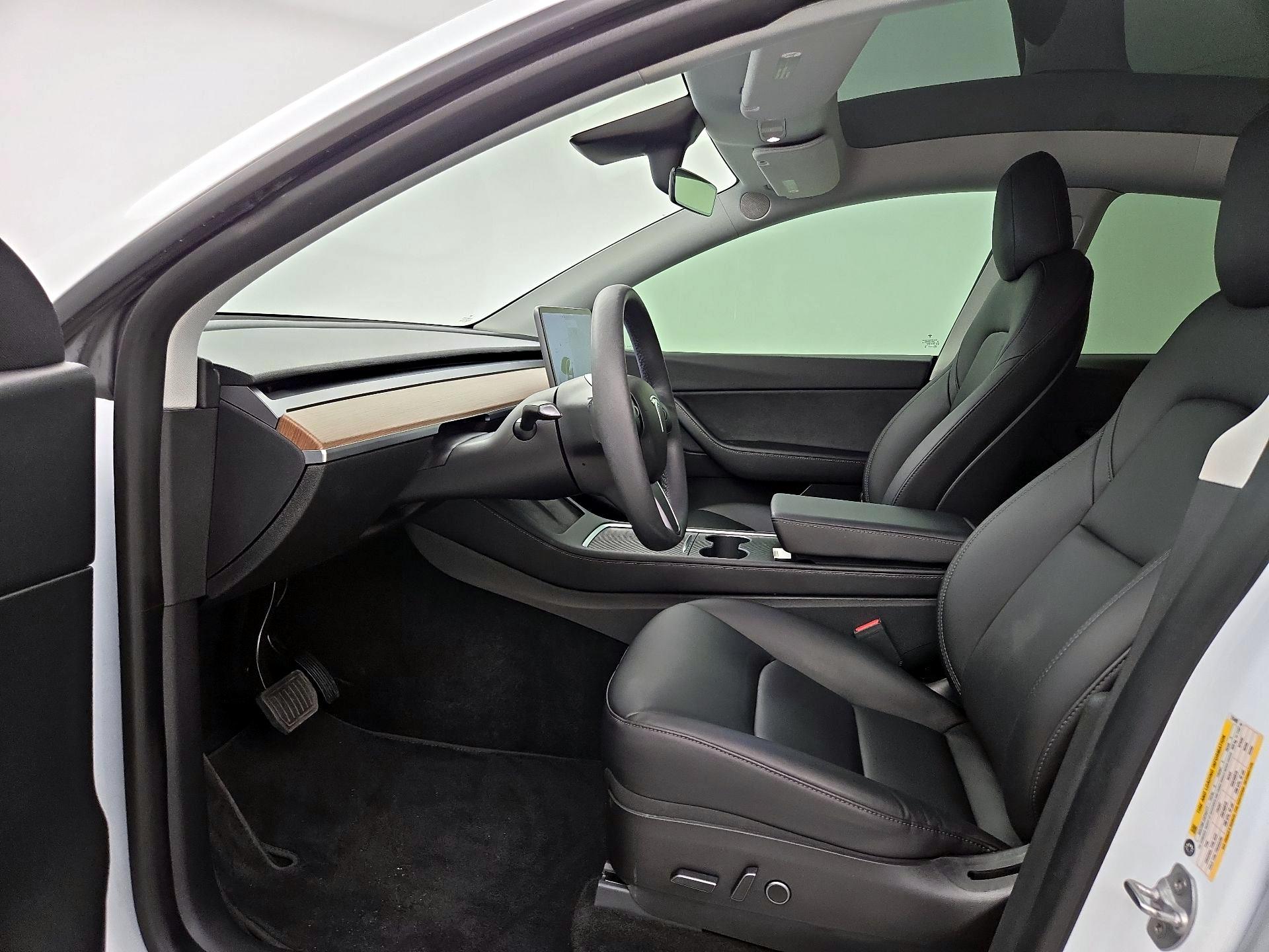 Thumbnail: 2022 Tesla Model Y - 11