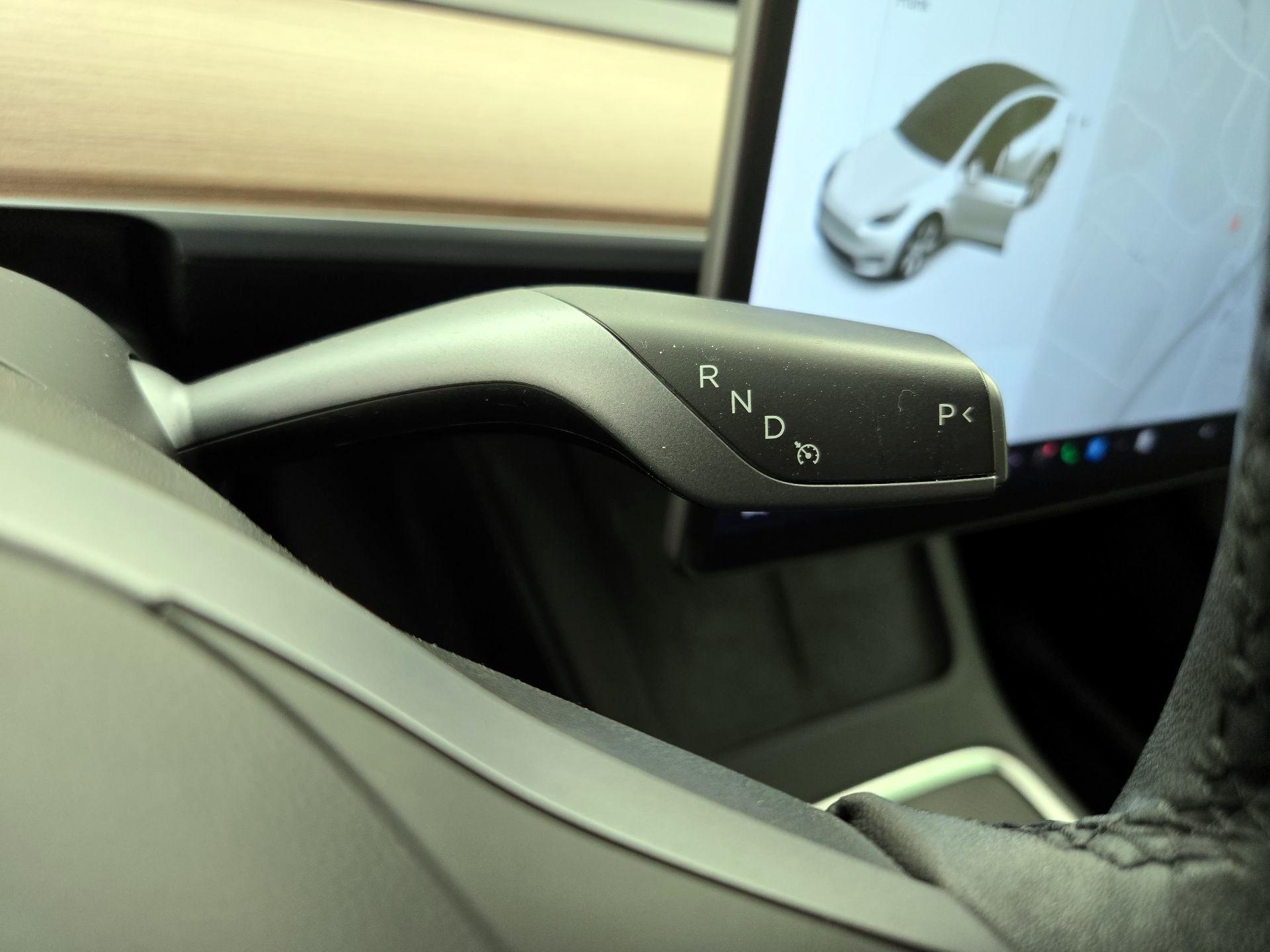 Thumbnail: 2022 Tesla Model Y - 17