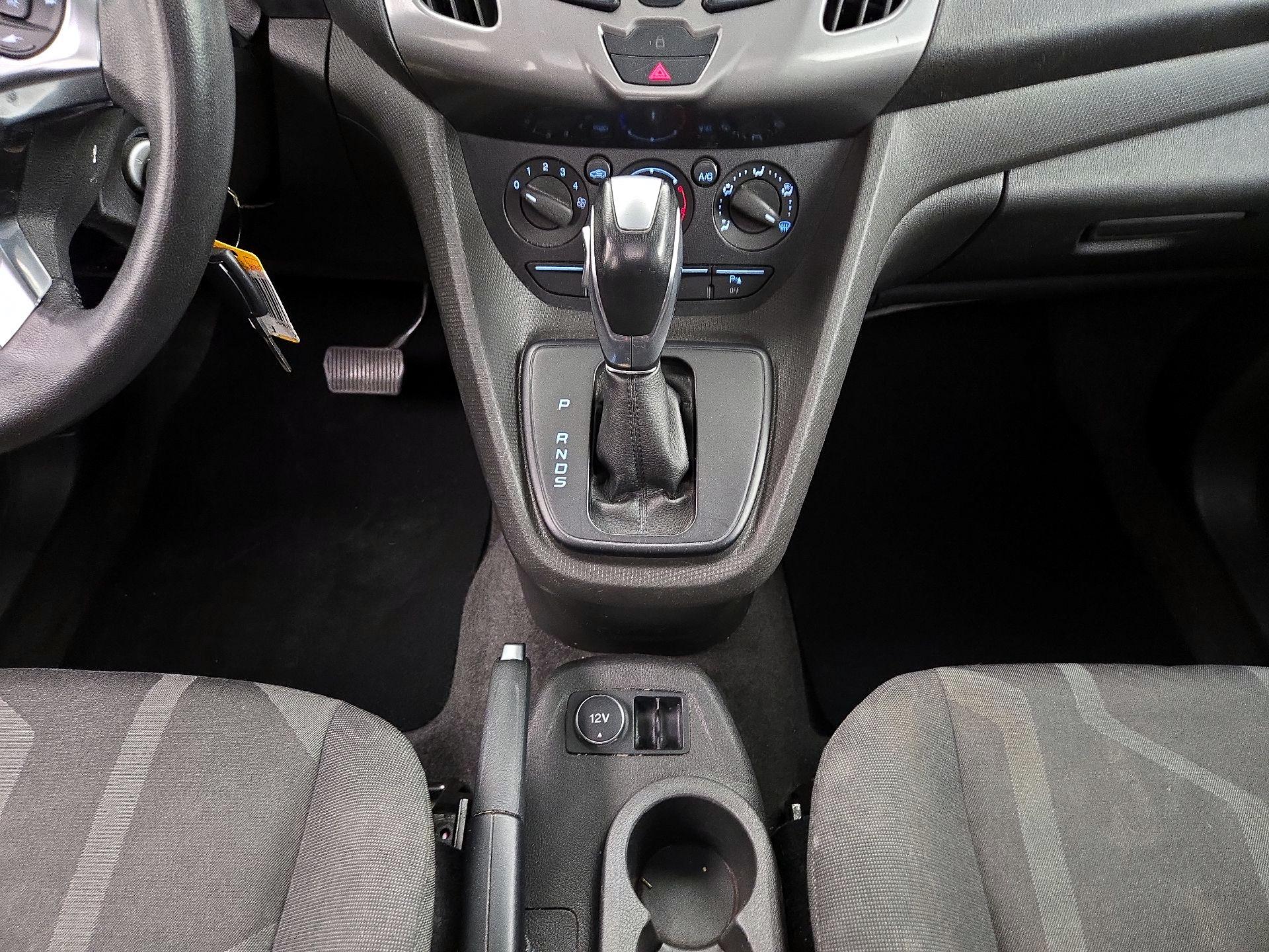 Thumbnail: 2016 Ford Transit Series - 17