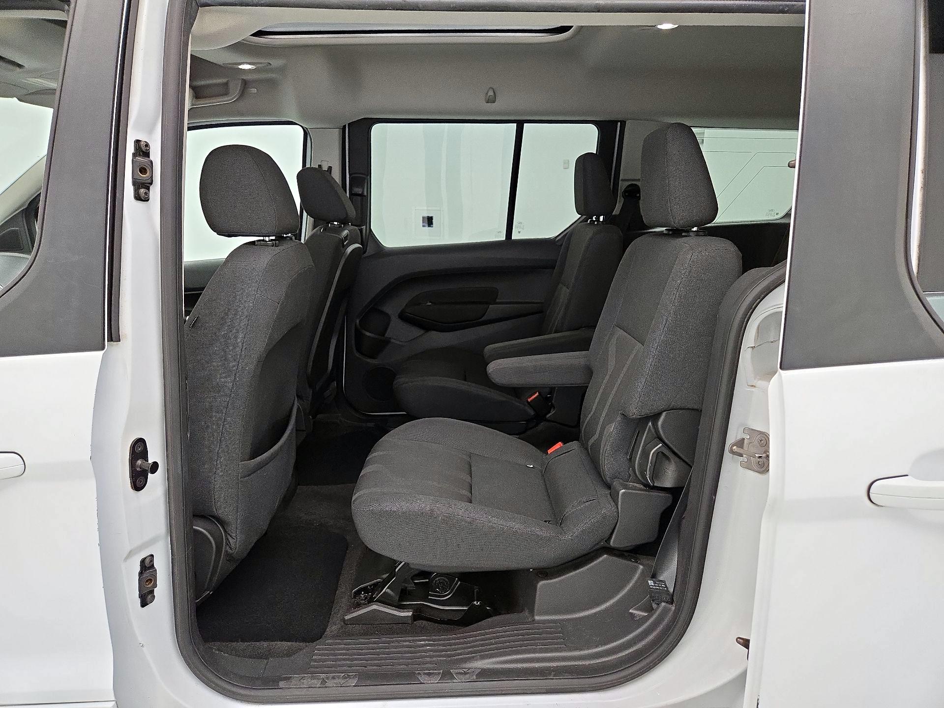 Thumbnail: 2016 Ford Transit Series - 20