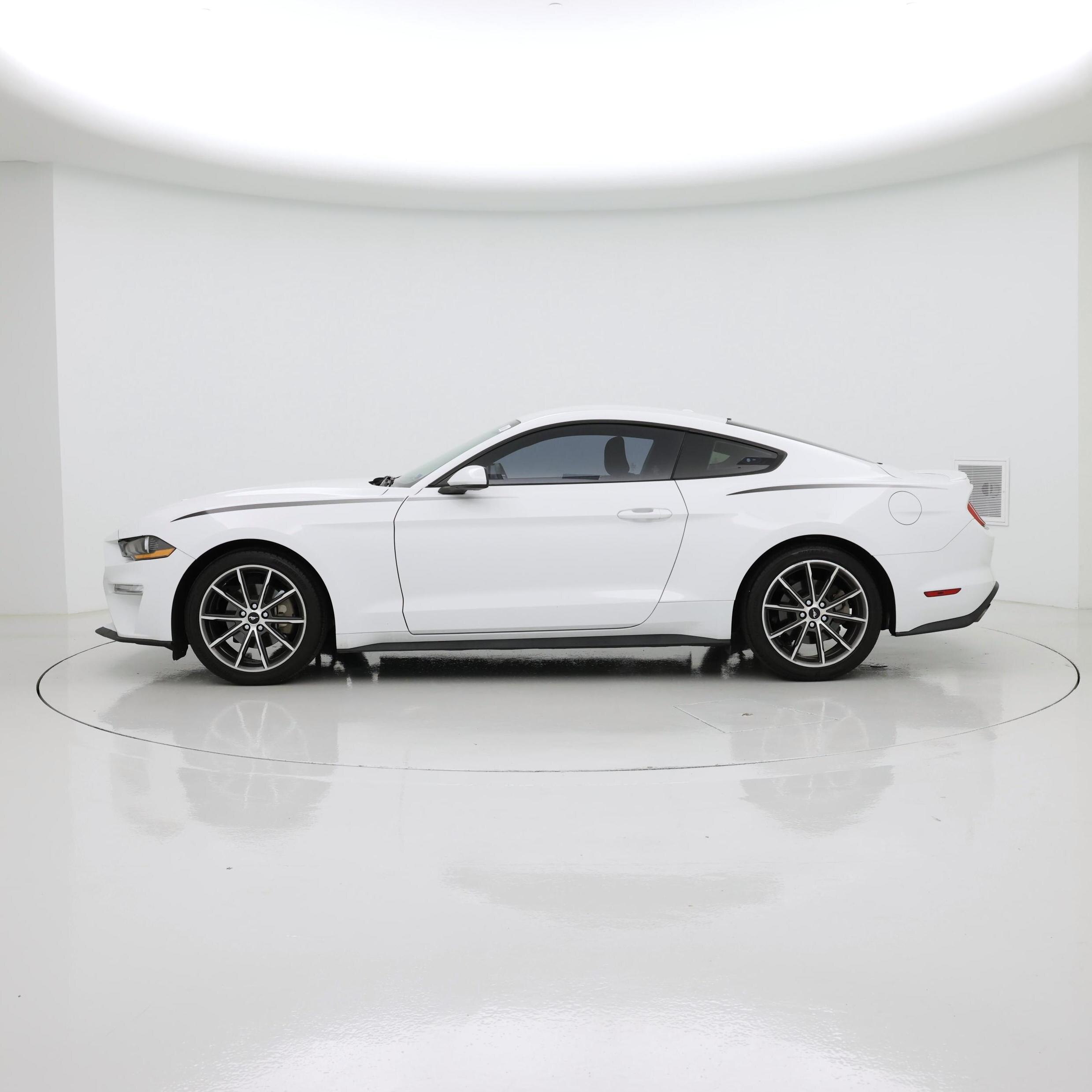 Thumbnail: 2019 Ford Mustang - 3