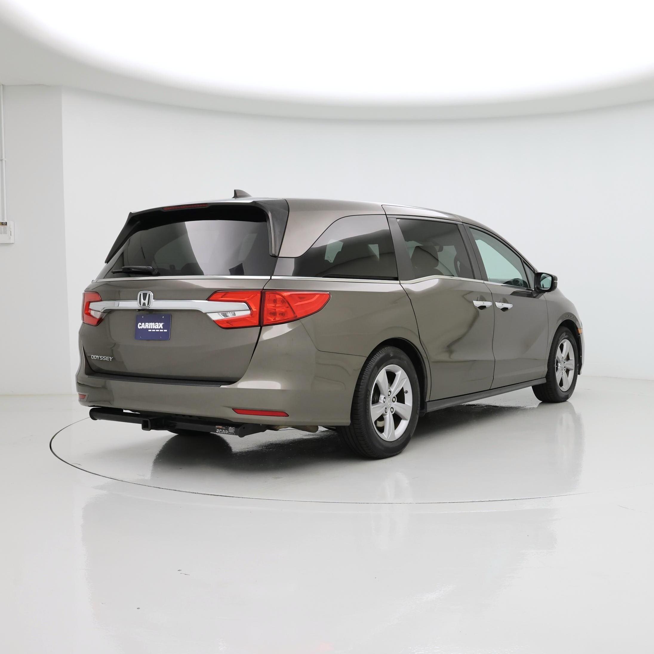 Thumbnail: 2019 Honda Odyssey - 8