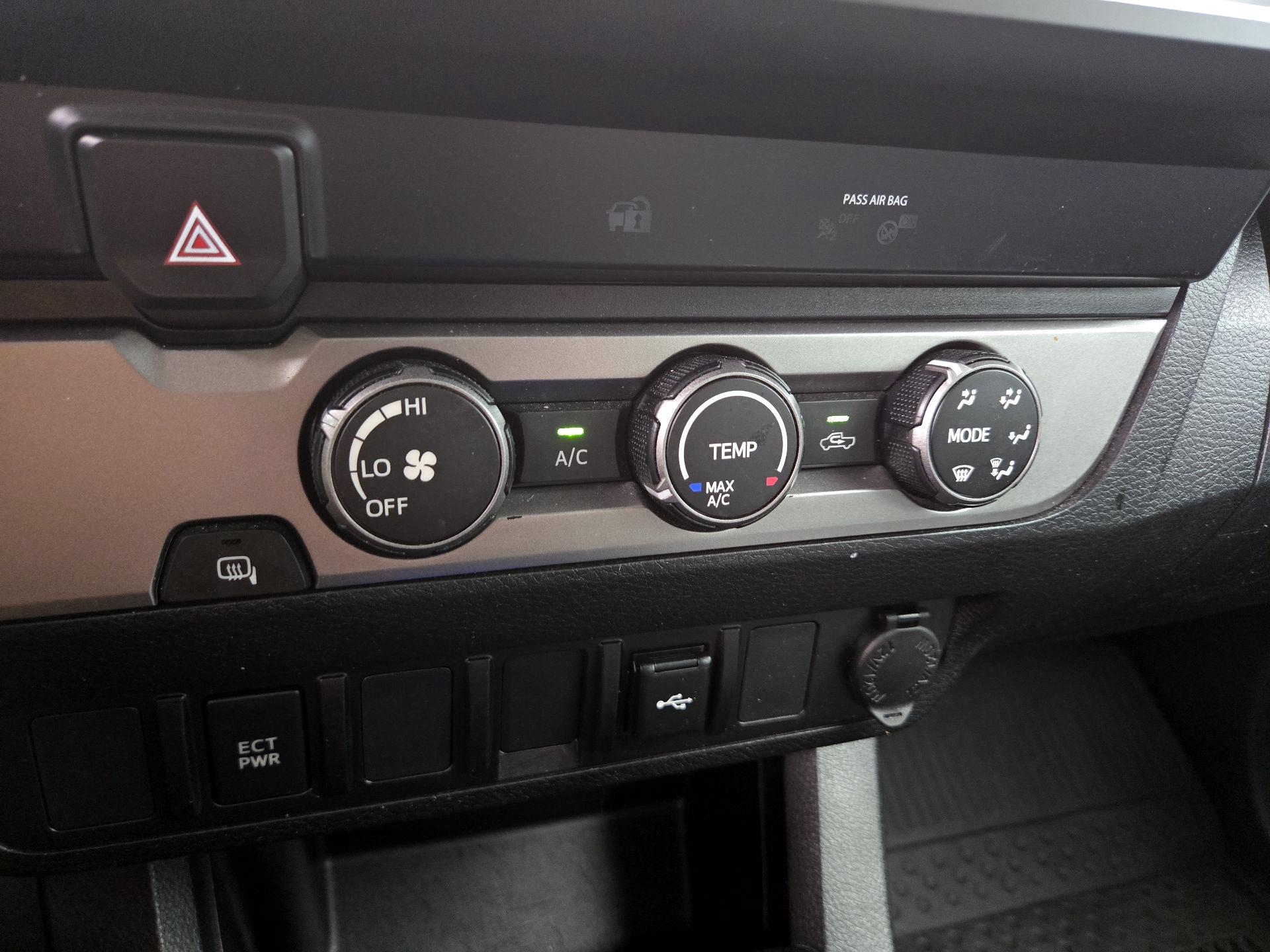 Thumbnail: 2022 Toyota Tacoma - 16