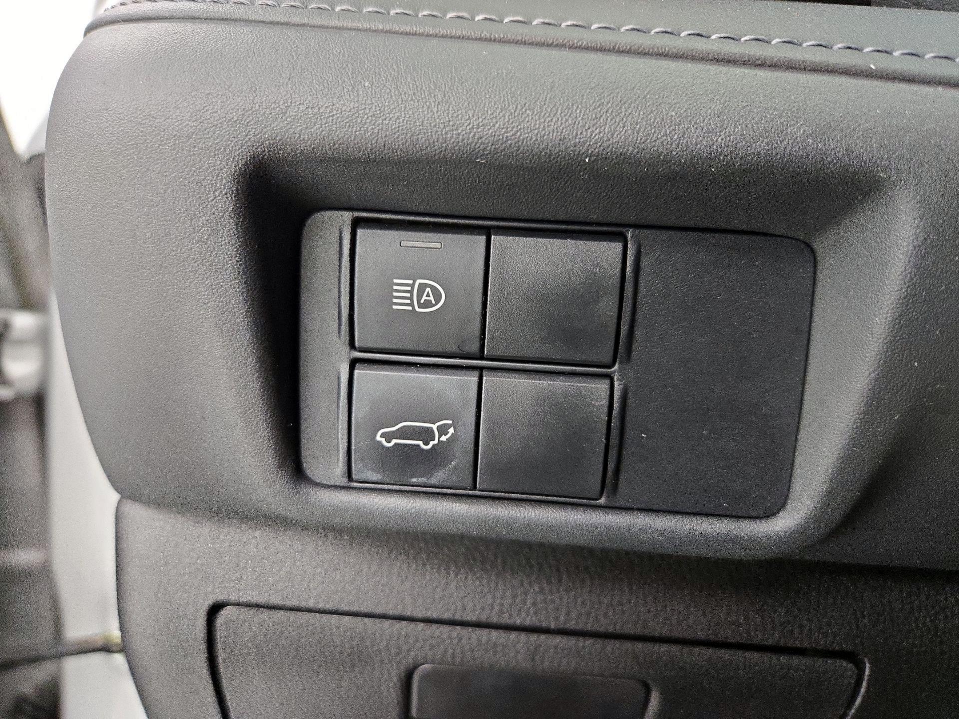Thumbnail: 2021 Toyota Highlander - 13