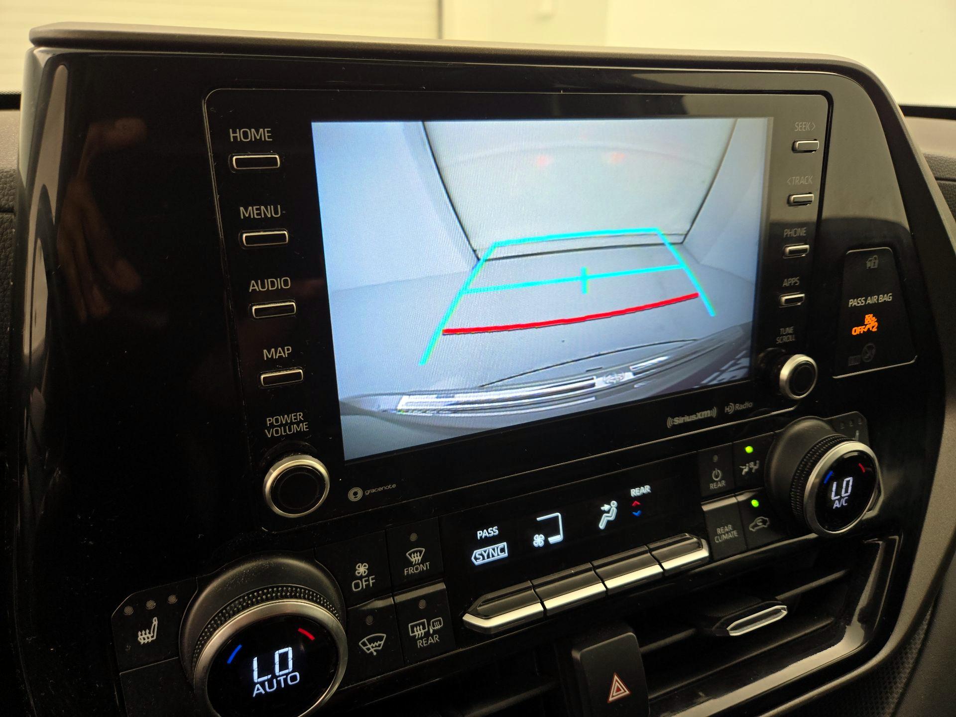 Thumbnail: 2021 Toyota Highlander - 14