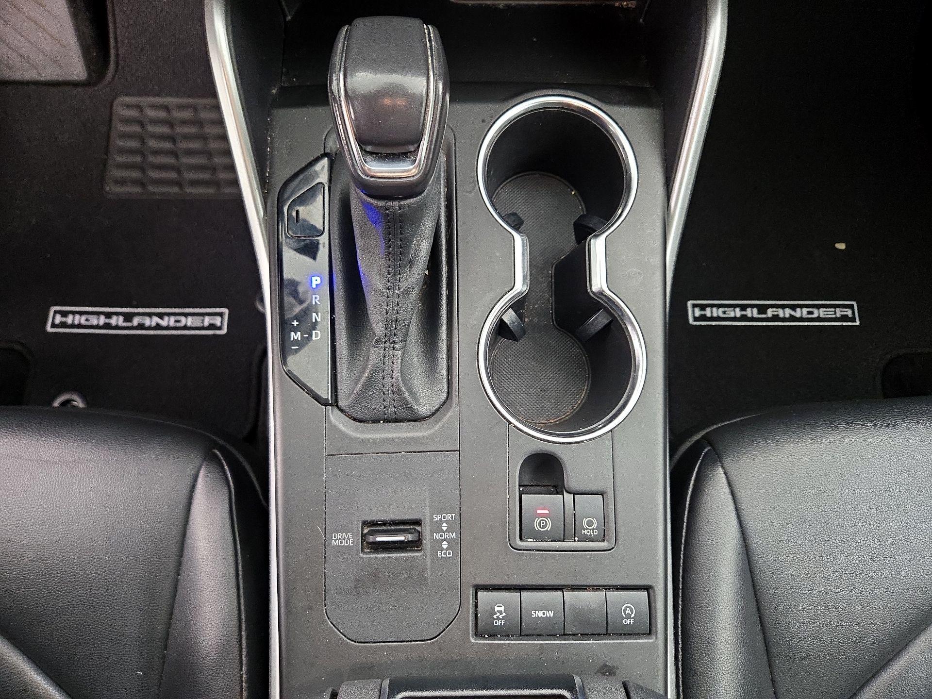 Thumbnail: 2021 Toyota Highlander - 17