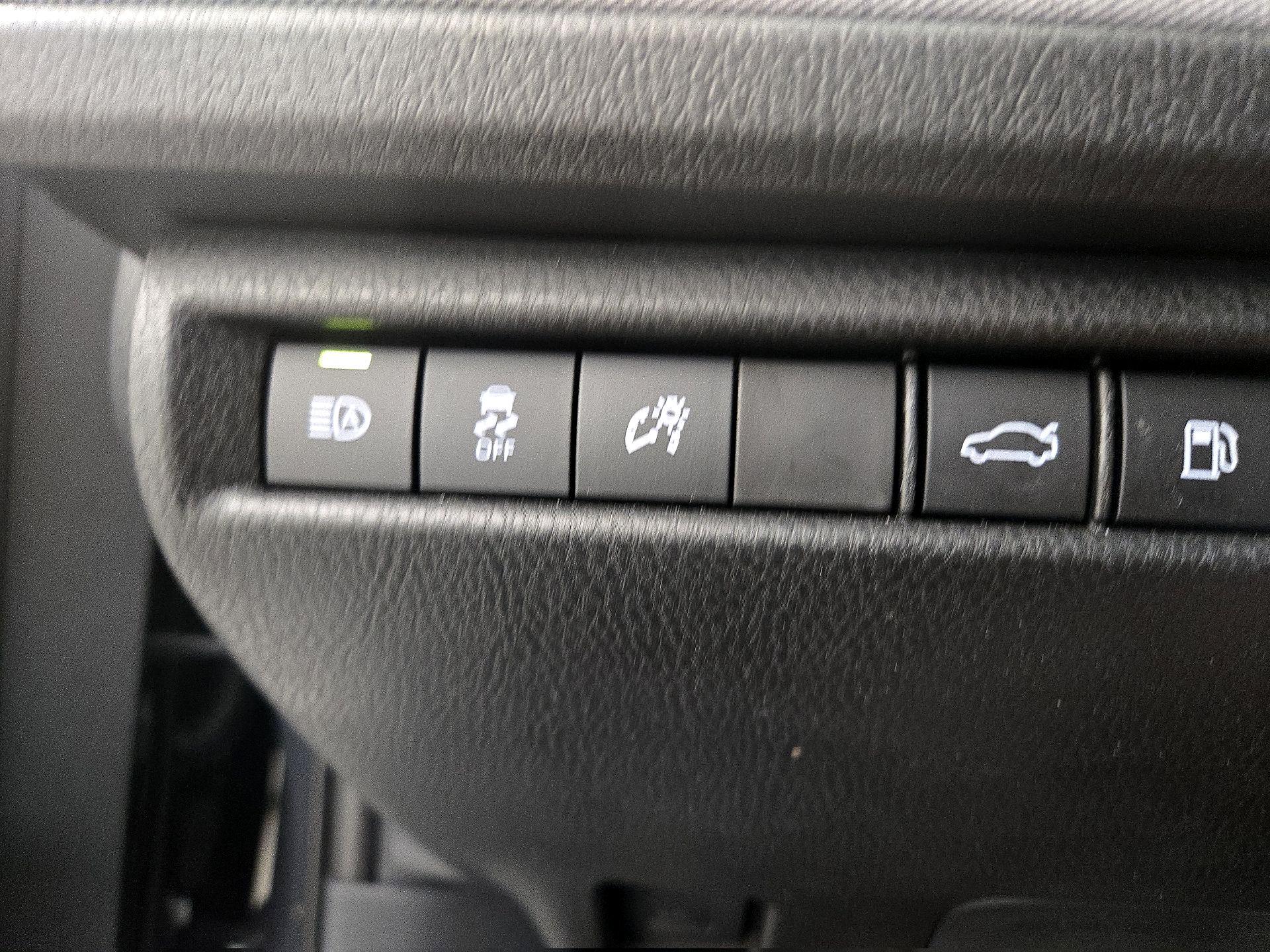 Thumbnail: 2025 Toyota Camry - 13