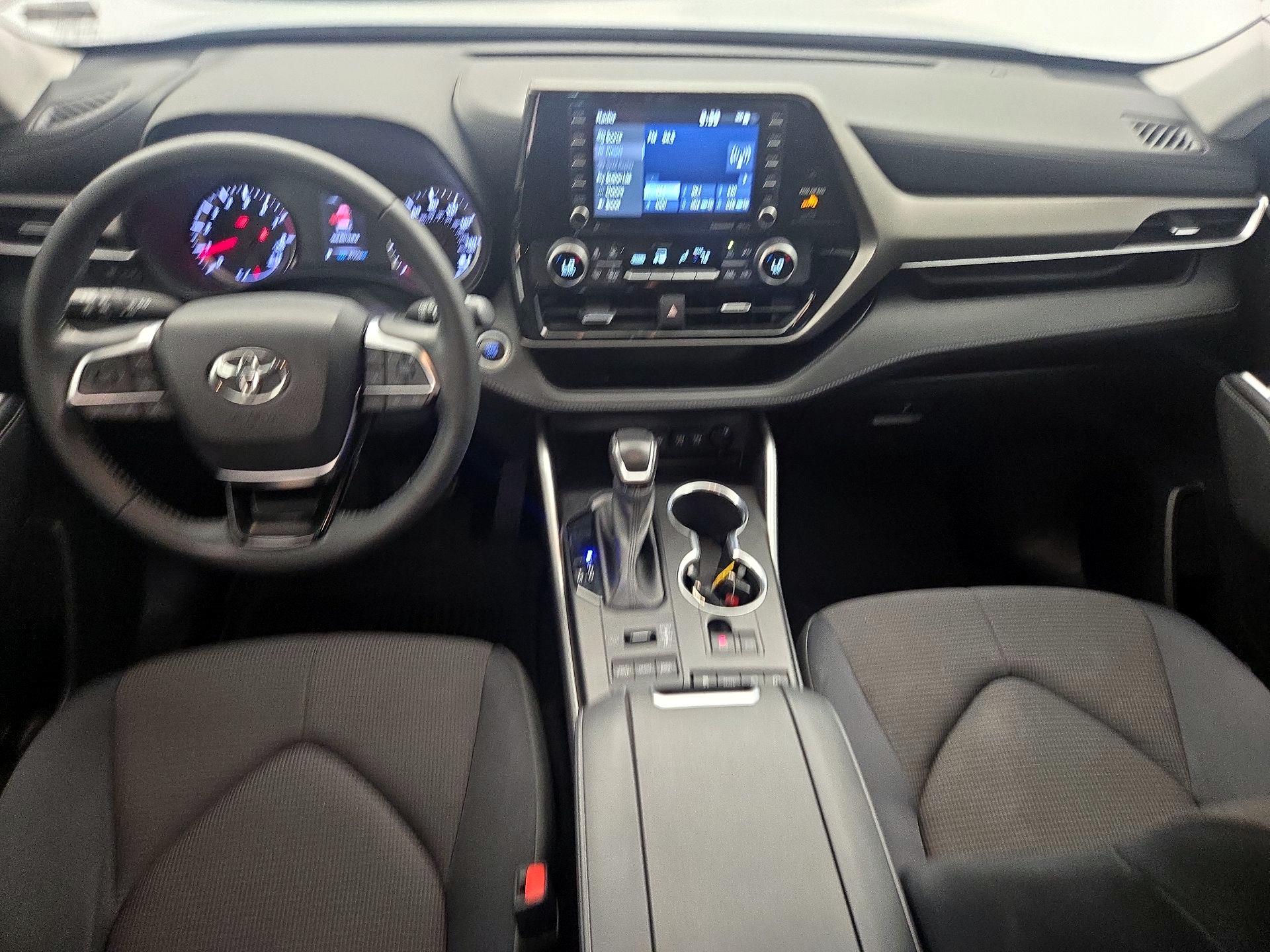 Thumbnail: 2021 Toyota Highlander - 9