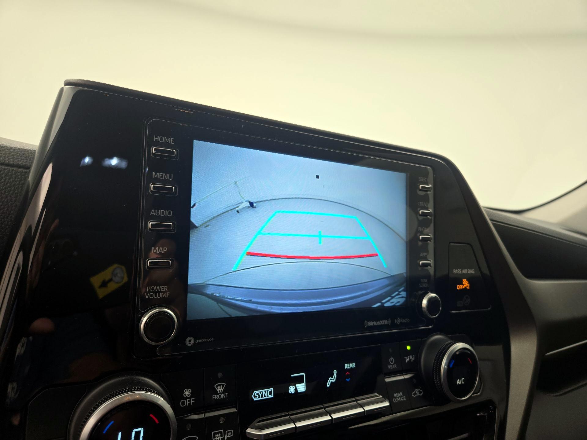 Thumbnail: 2021 Toyota Highlander - 14