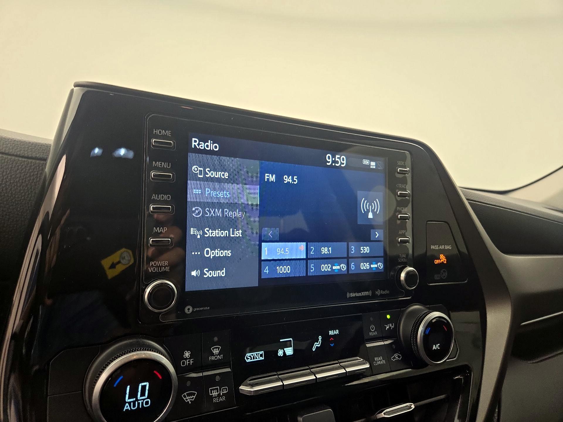 Thumbnail: 2021 Toyota Highlander - 15