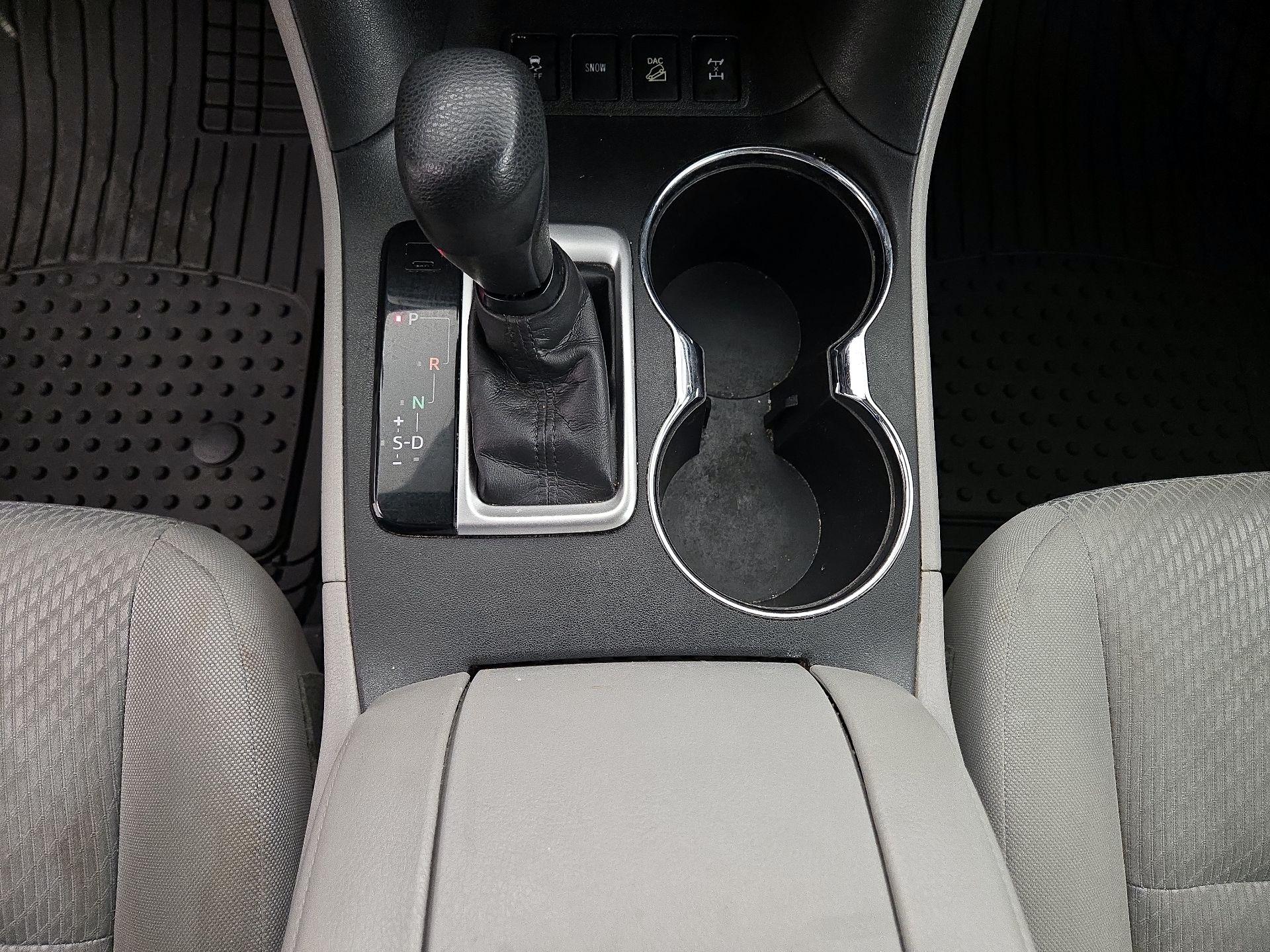 Thumbnail: 2017 Toyota Highlander - 17