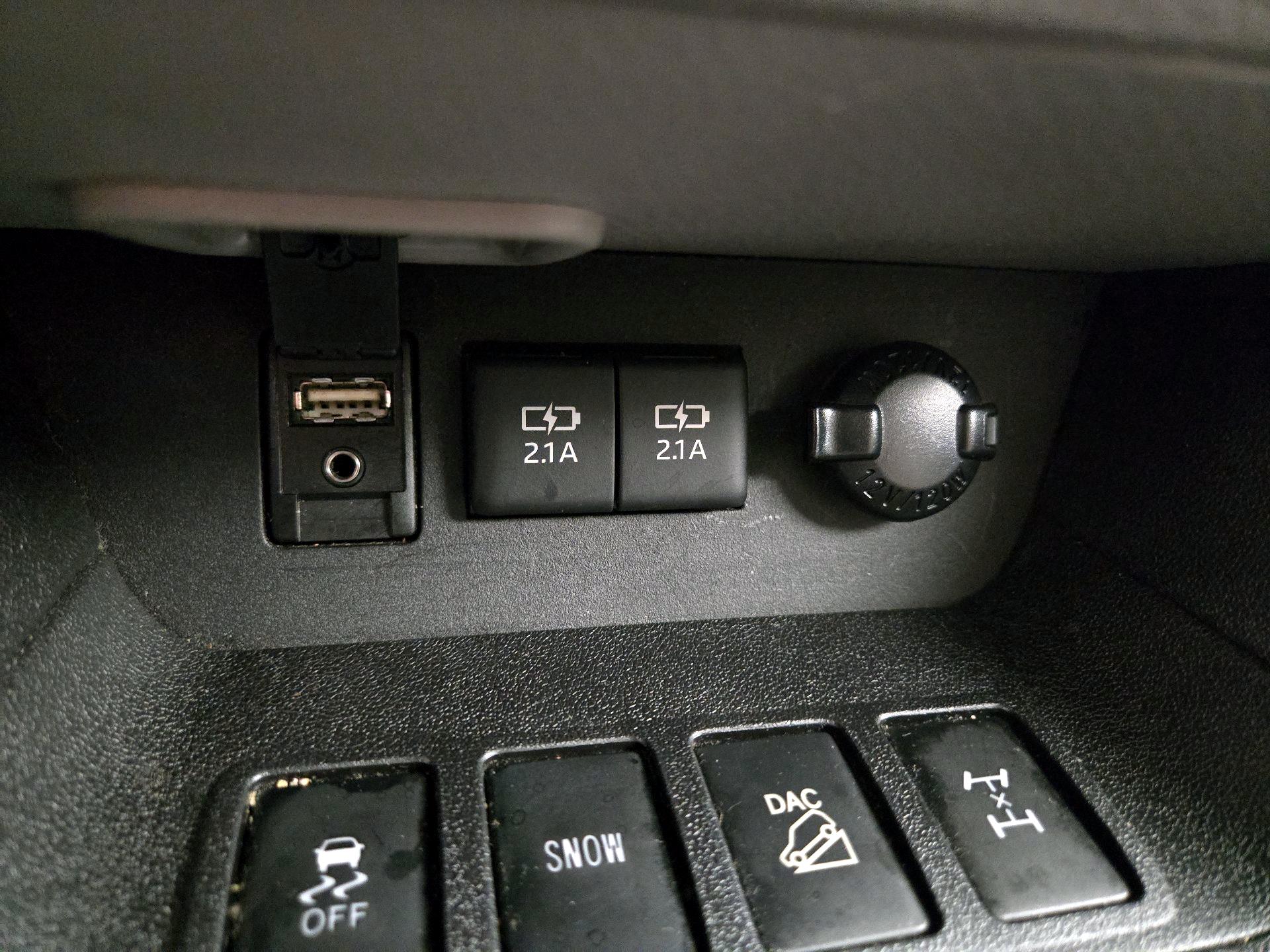 Thumbnail: 2017 Toyota Highlander - 18