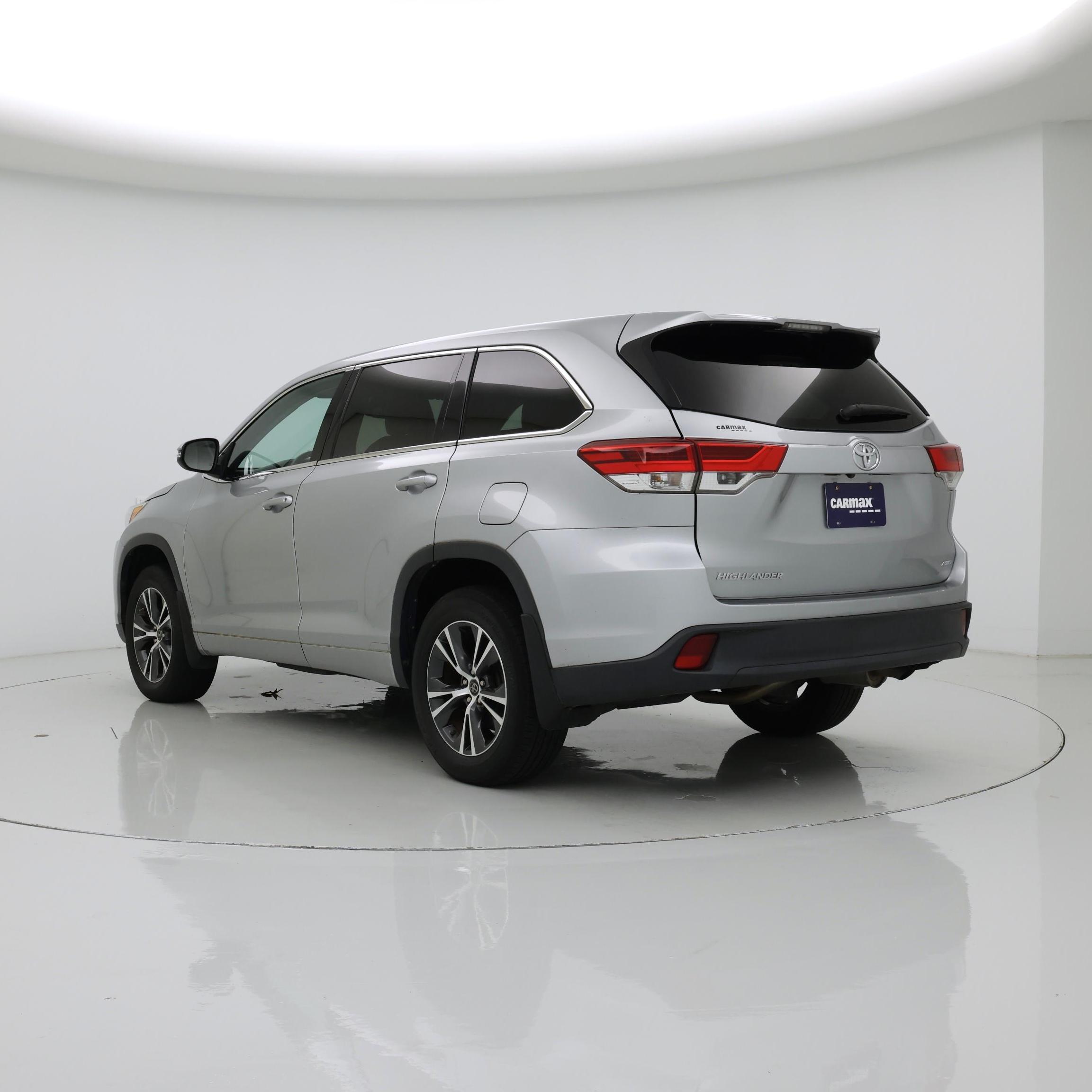 Thumbnail: 2017 Toyota Highlander - 2