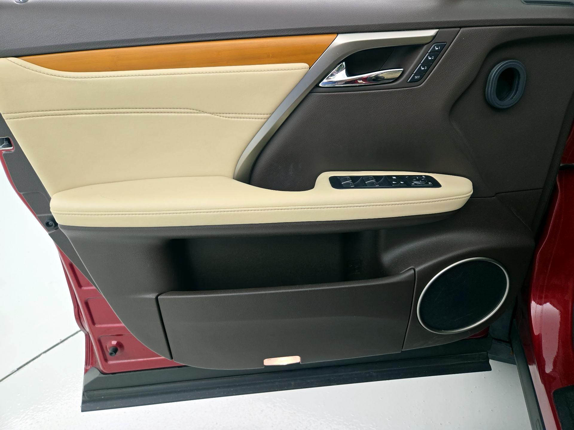 Thumbnail: 2019 Lexus RX - 12