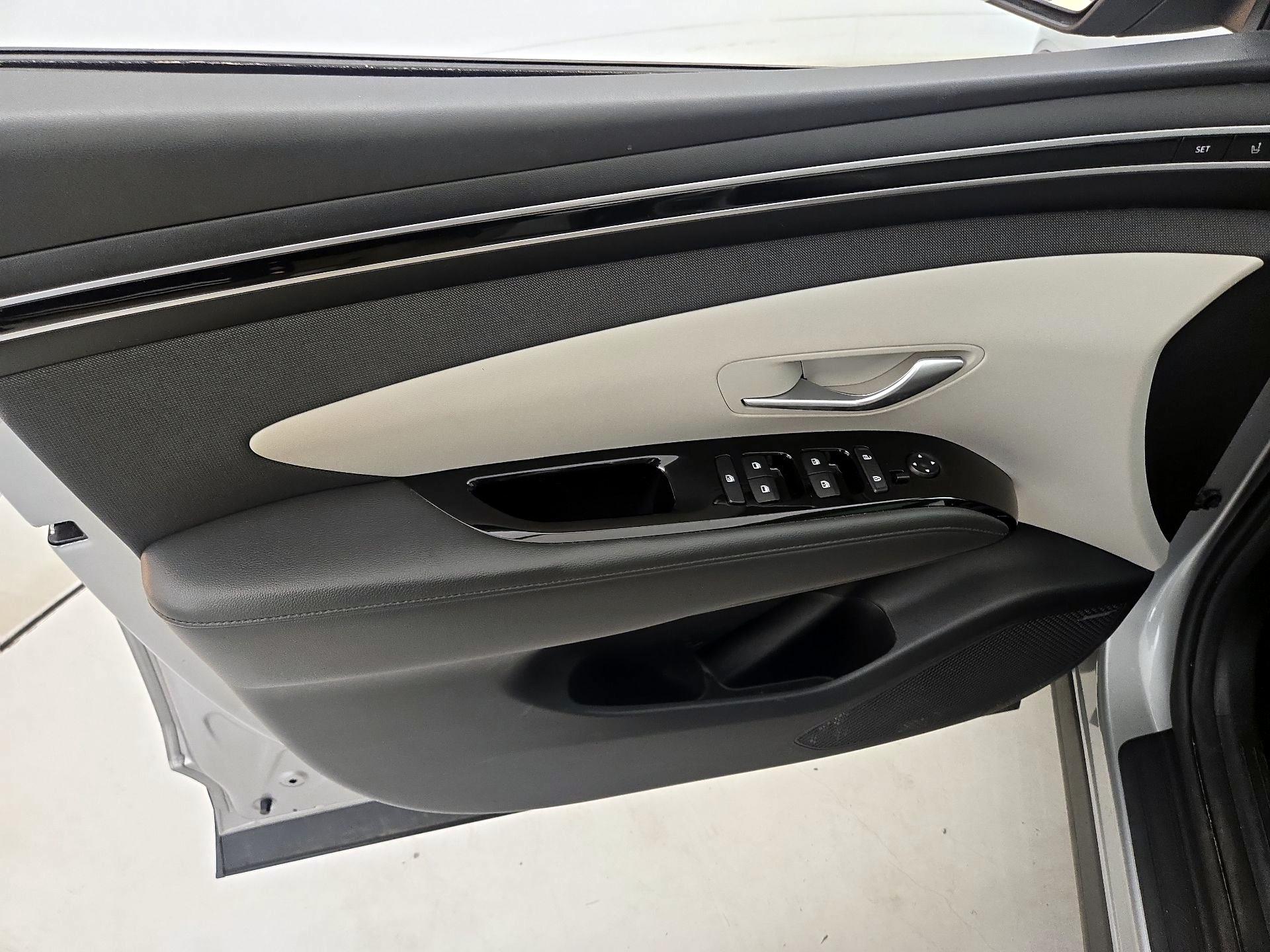 Thumbnail: 2022 Hyundai Tucson - 12