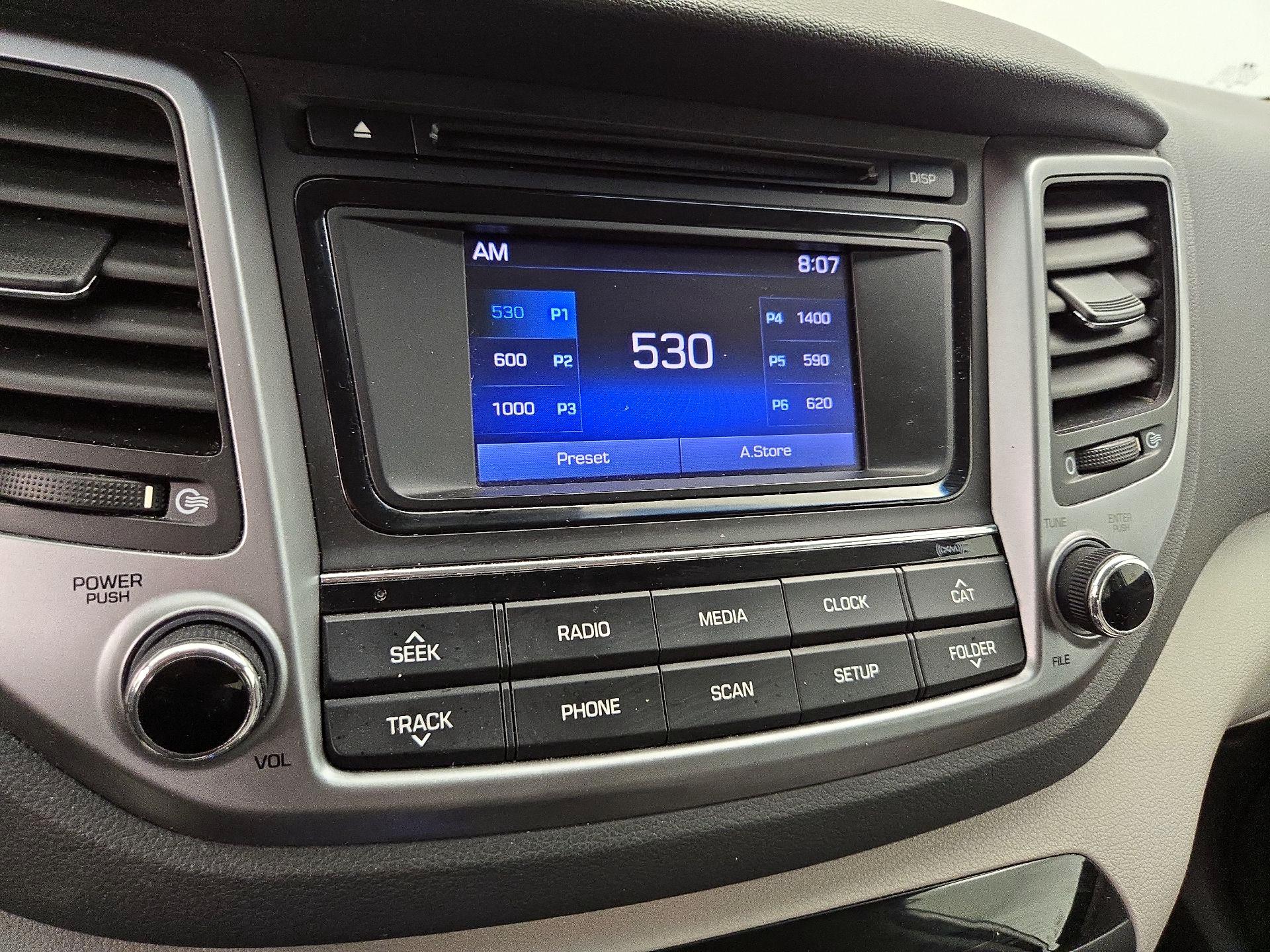 Thumbnail: 2016 Hyundai Tucson - 15