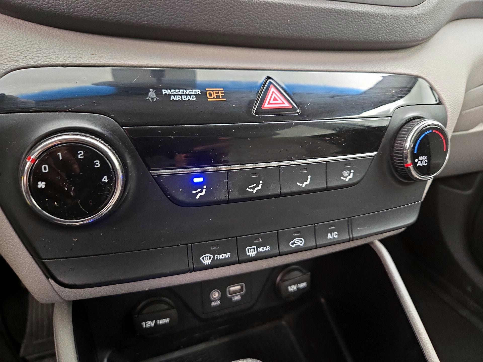 Thumbnail: 2016 Hyundai Tucson - 16