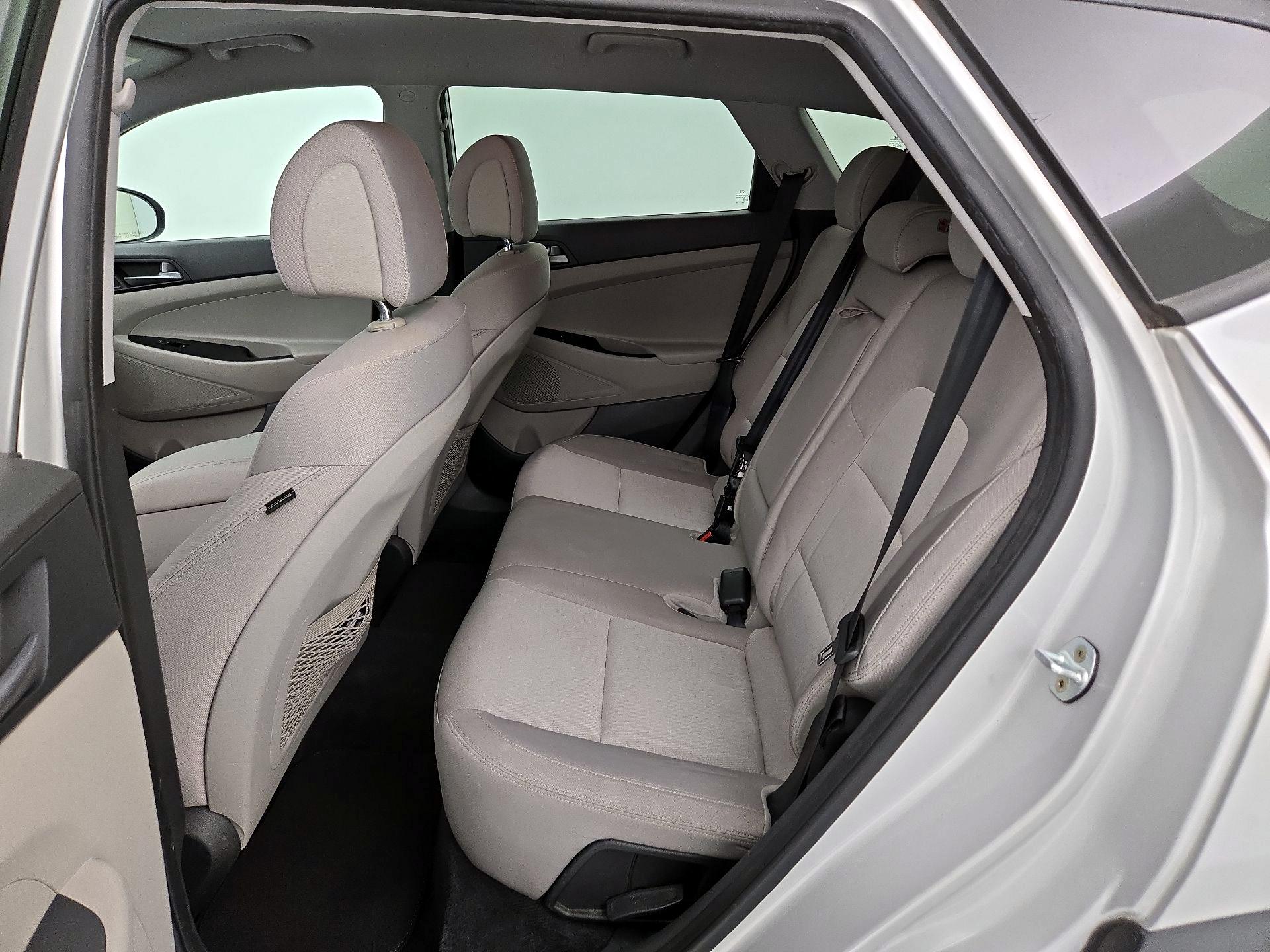 Thumbnail: 2016 Hyundai Tucson - 19