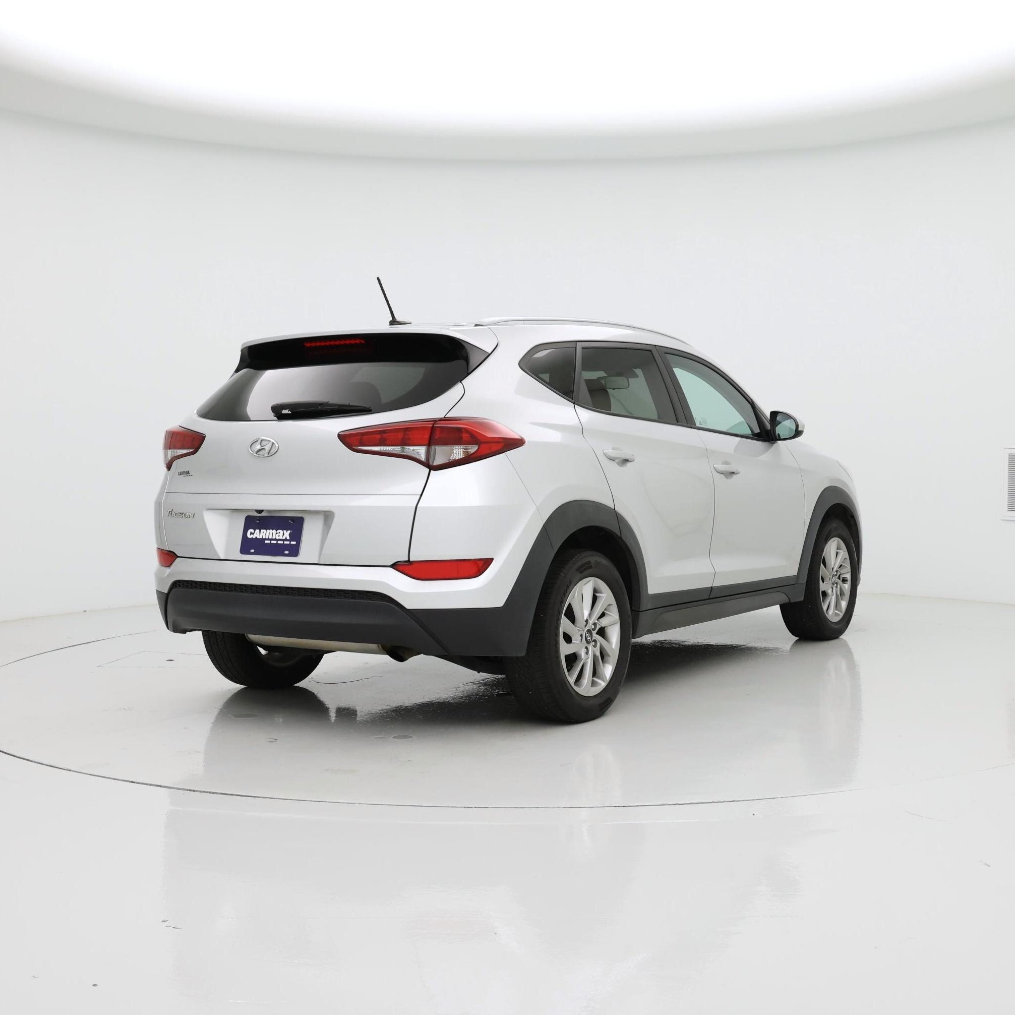 Thumbnail: 2016 Hyundai Tucson - 8