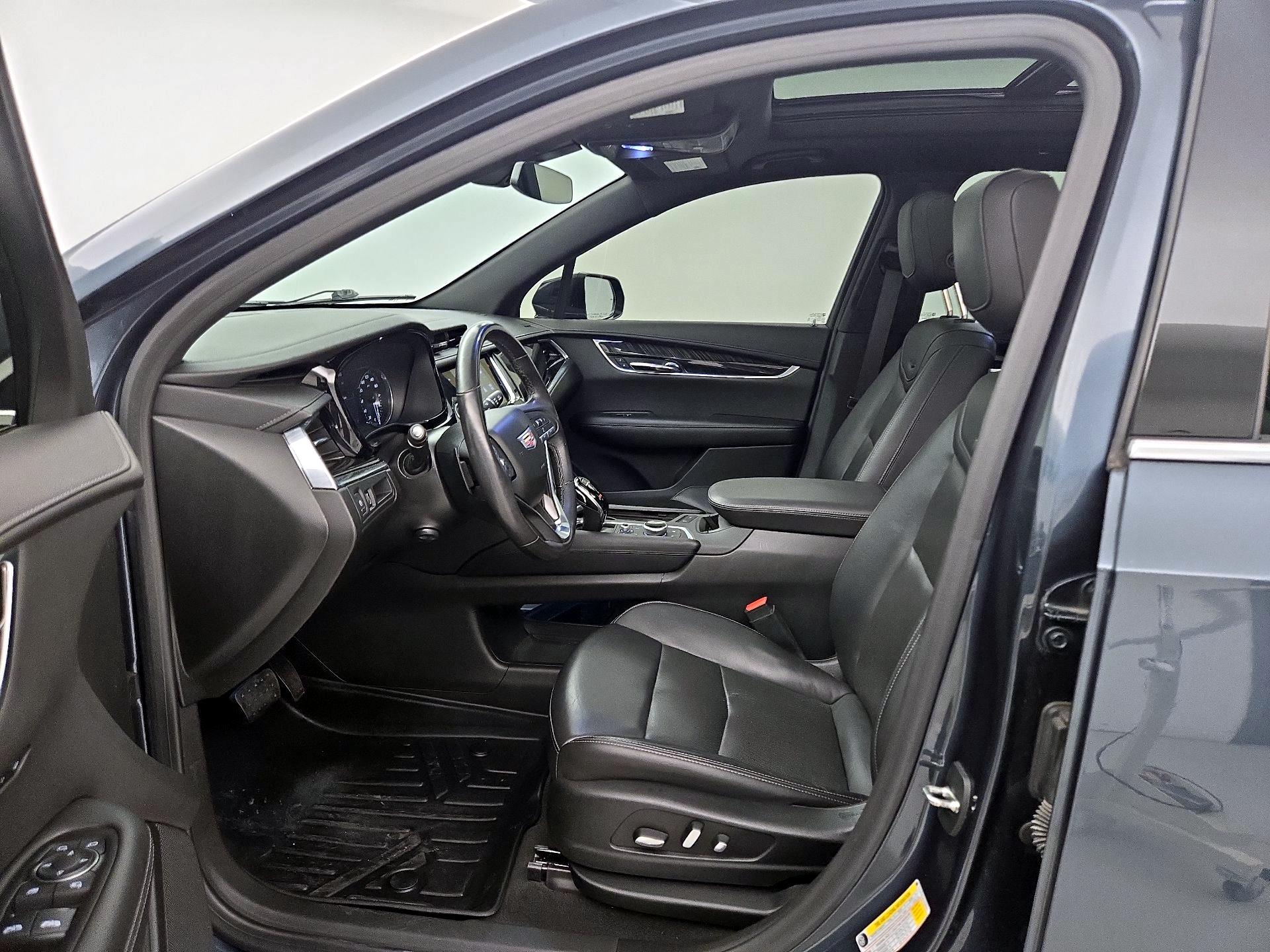 Thumbnail: 2020 Cadillac XT6 - 11