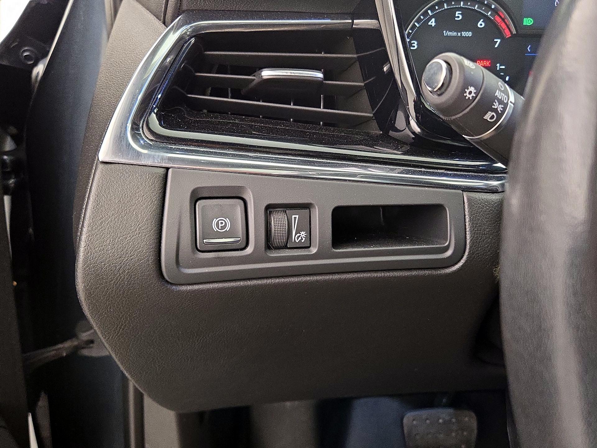 Thumbnail: 2020 Cadillac XT6 - 13