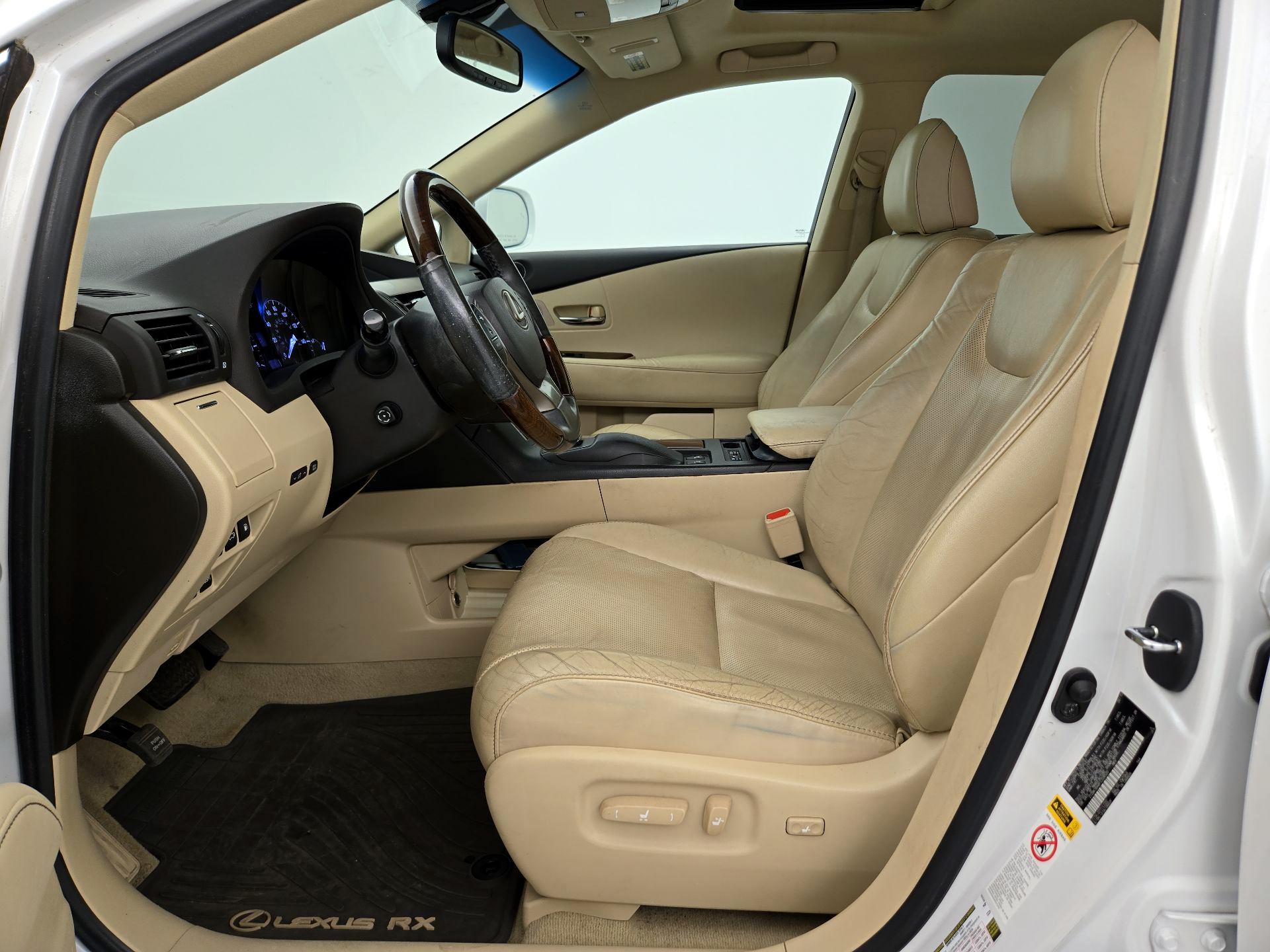 Thumbnail: 2015 Lexus RX - 11