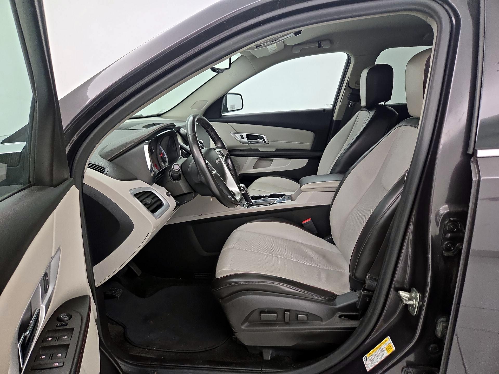 Thumbnail: 2015 GMC Terrain - 11