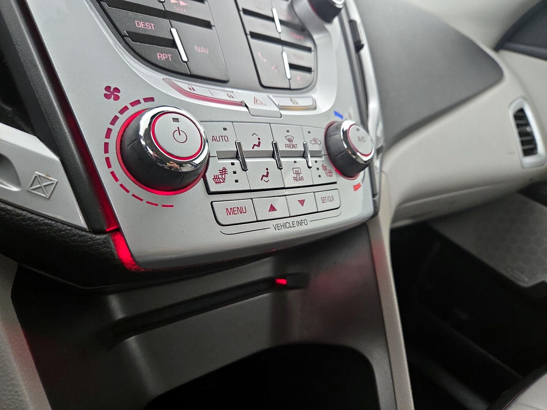 Thumbnail: 2015 GMC Terrain - 15