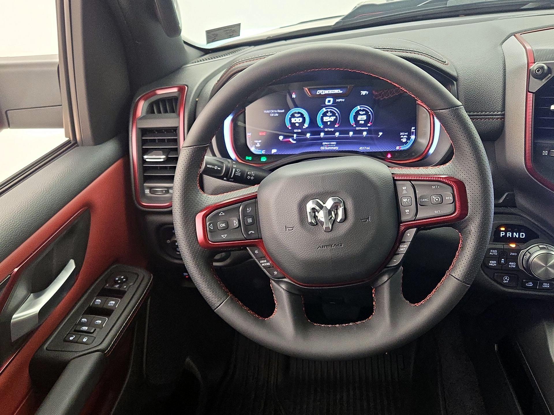 Thumbnail: 2025 RAM 1500 - 10