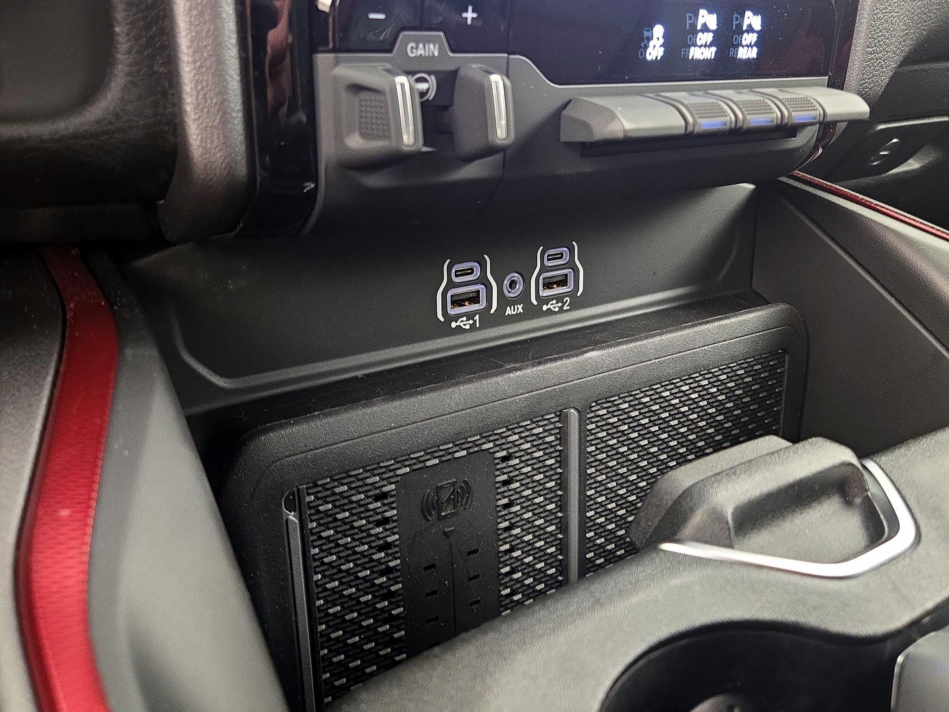 Thumbnail: 2025 RAM 1500 - 19