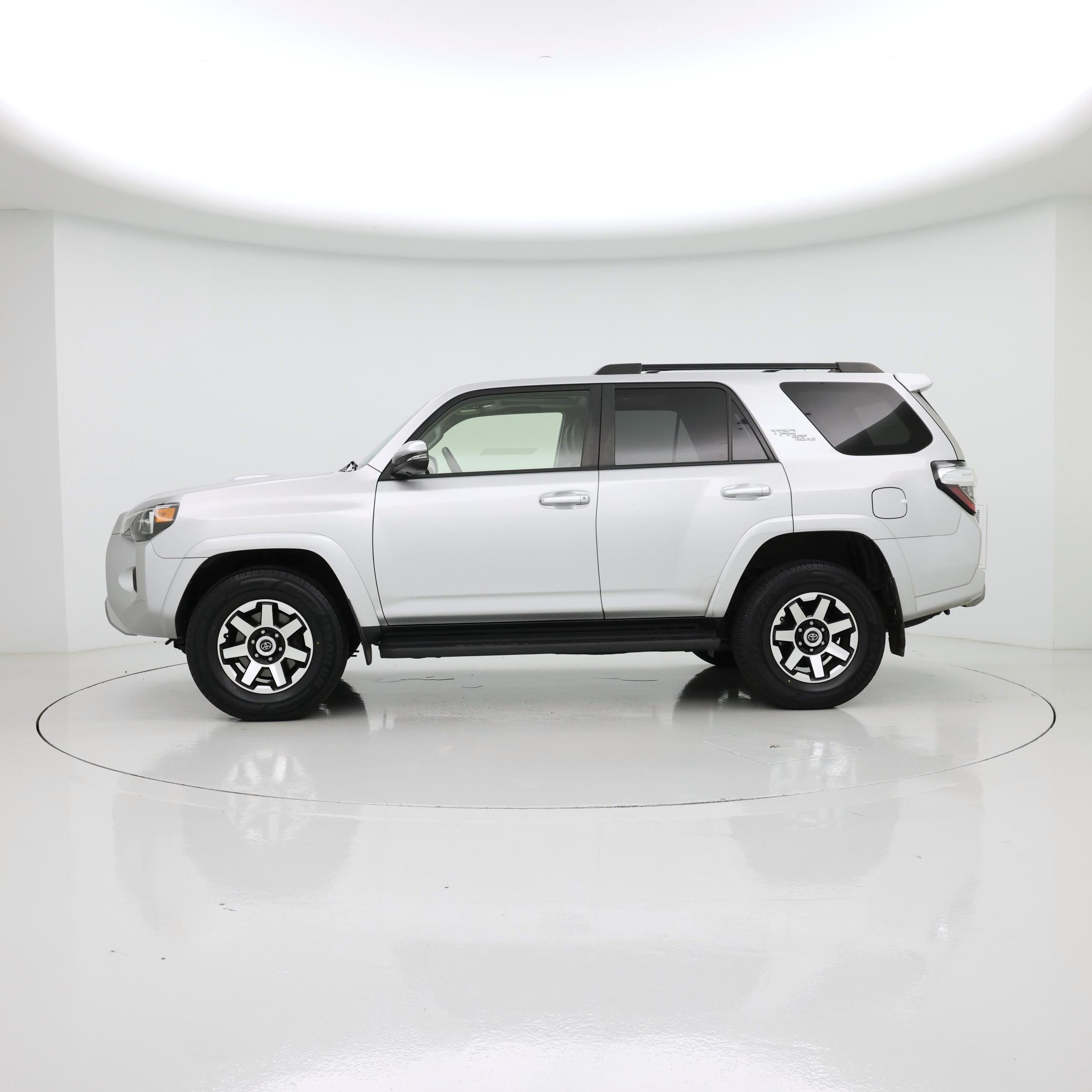 Thumbnail: 2021 Toyota 4Runner - 3
