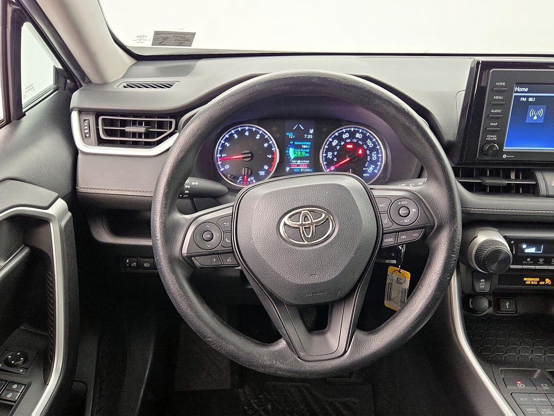 Thumbnail: 2021 Toyota RAV4 - 10