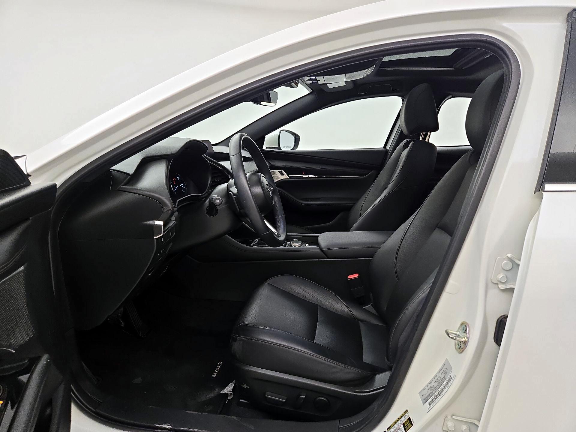 Thumbnail: 2021 Mazda Mazda3 - 11