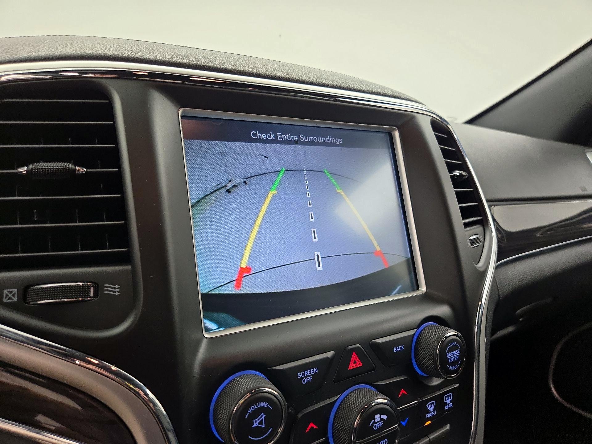 Thumbnail: 2015 Jeep Grand Cherokee - 15