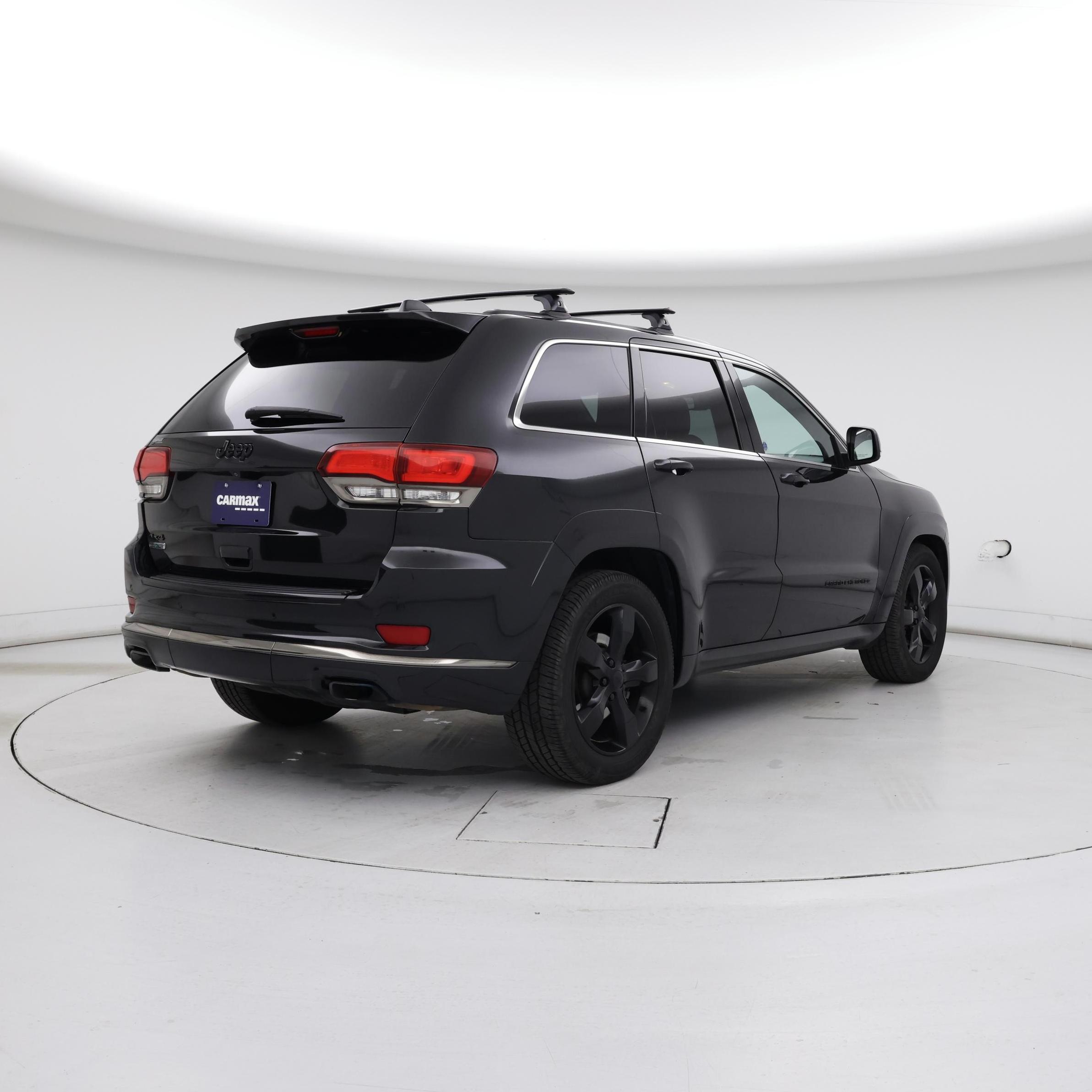 Thumbnail: 2015 Jeep Grand Cherokee - 8