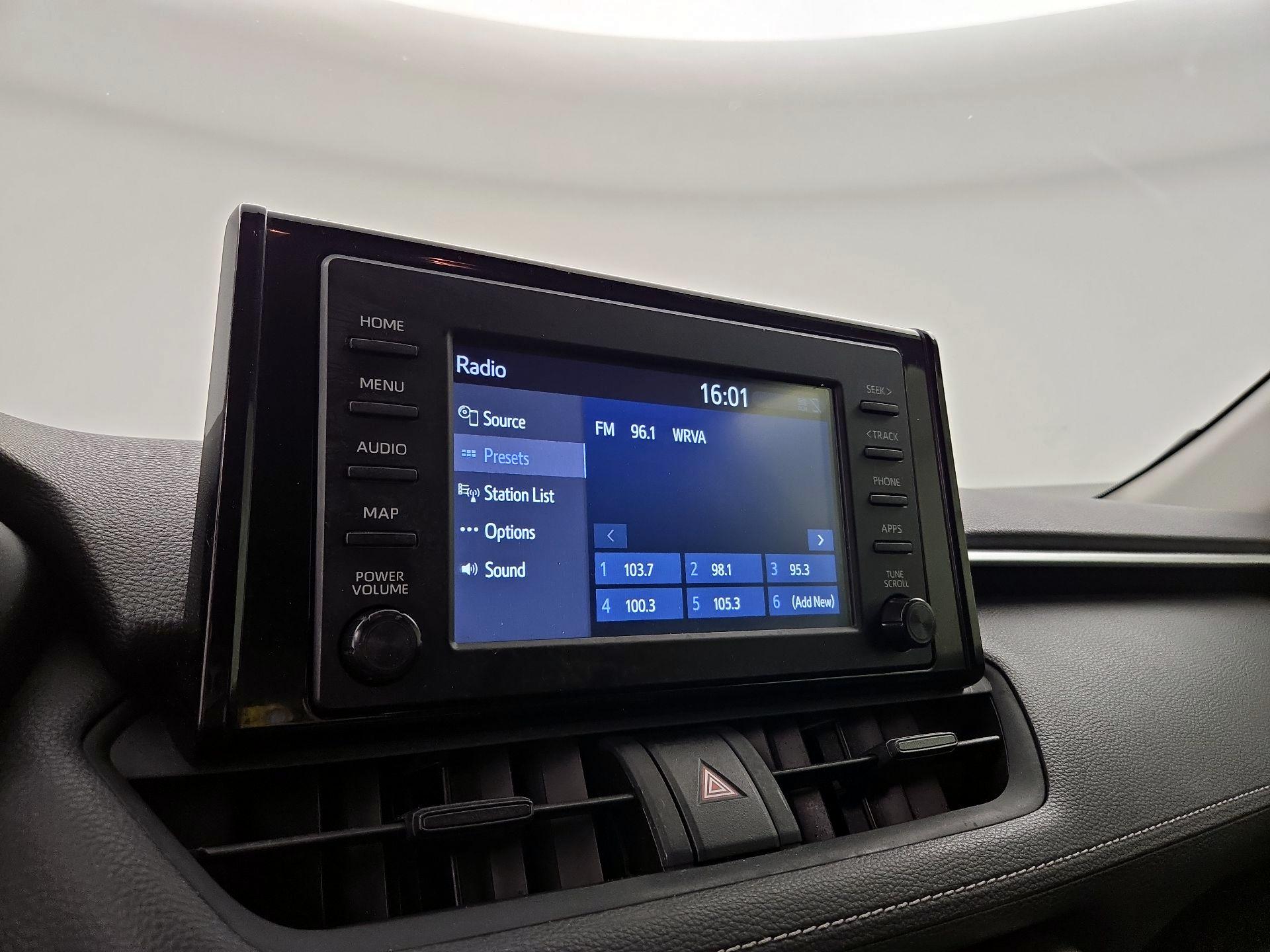 Thumbnail: 2019 Toyota RAV4 - 15