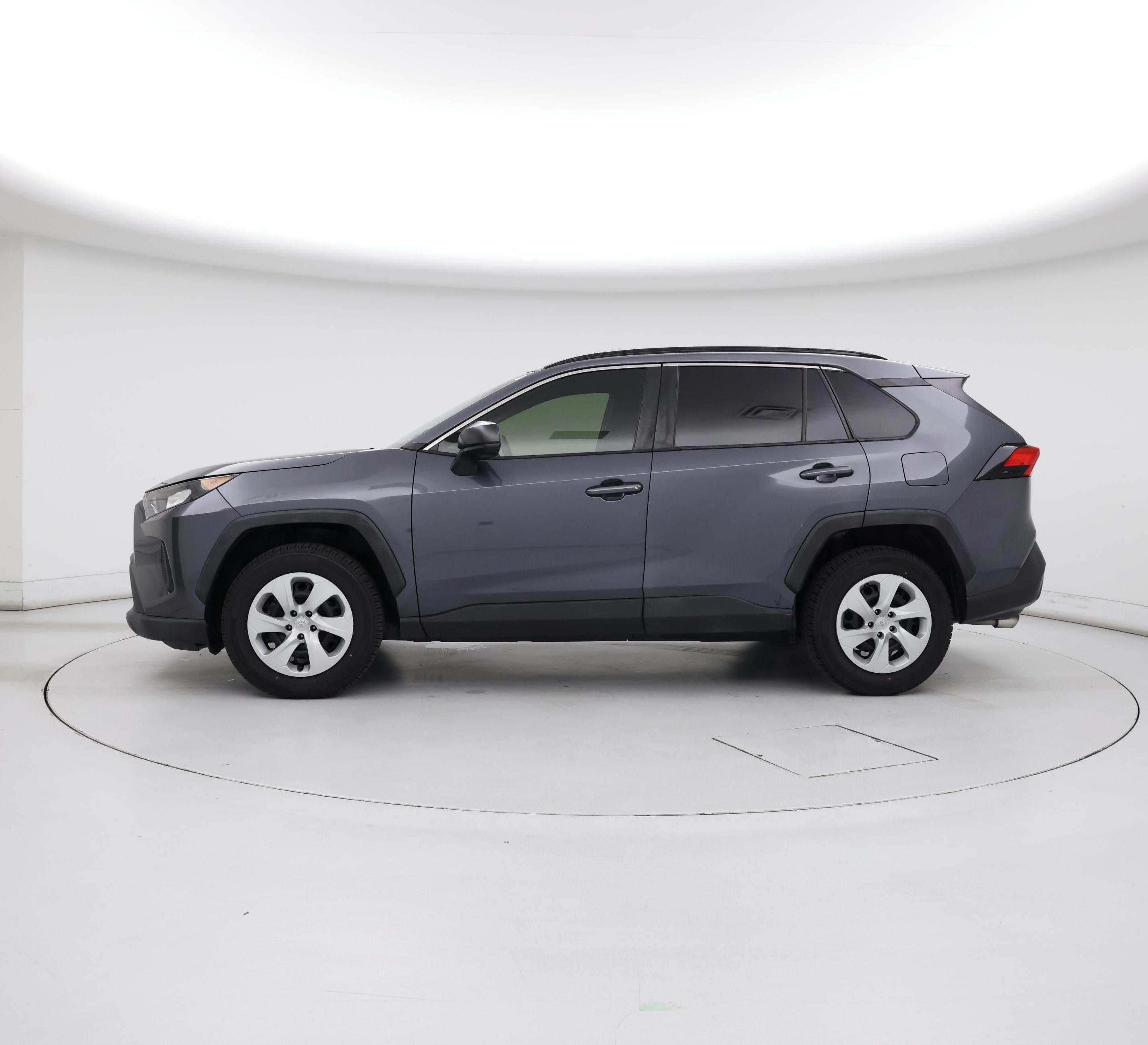 Thumbnail: 2019 Toyota RAV4 - 3