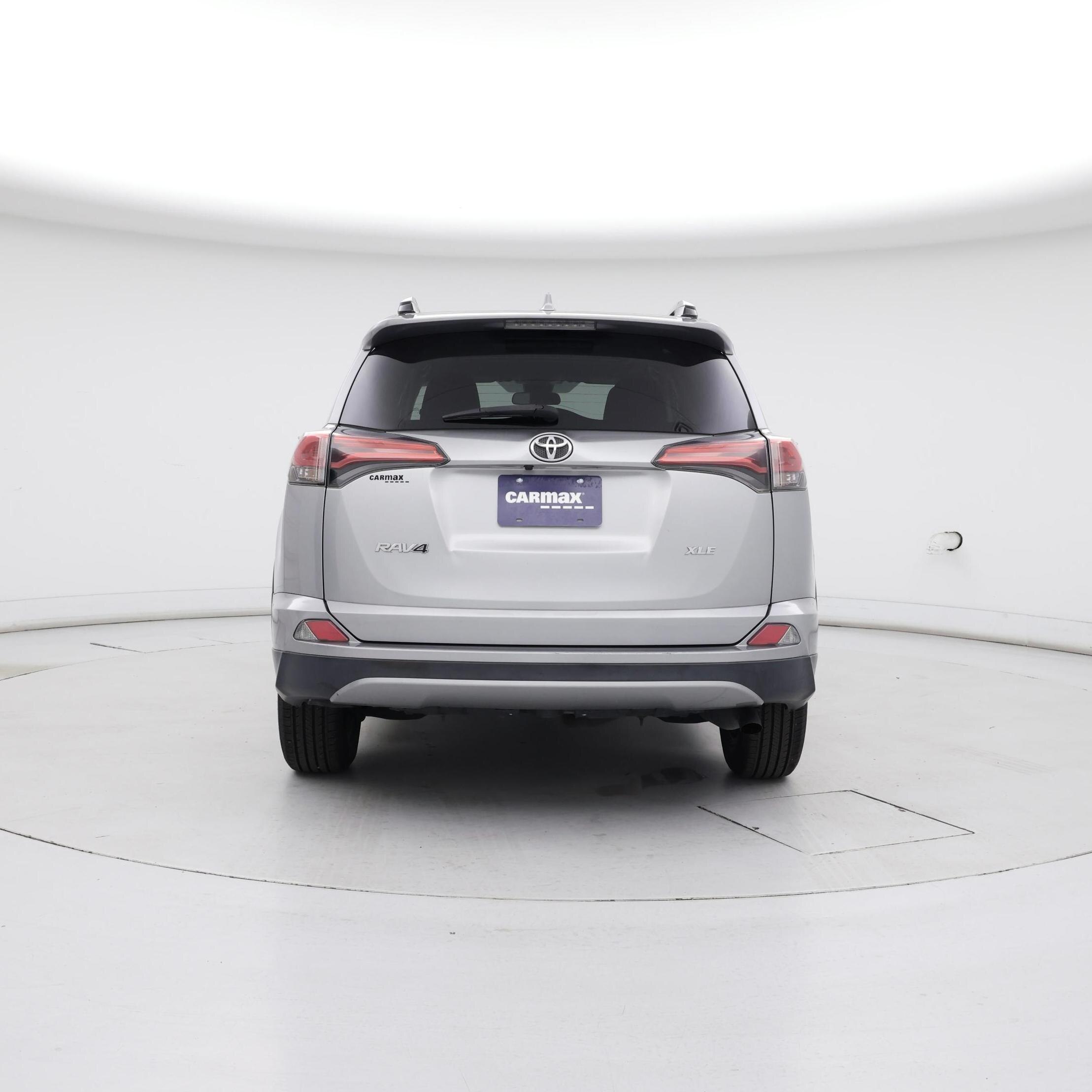 Thumbnail: 2018 Toyota RAV4 - 6