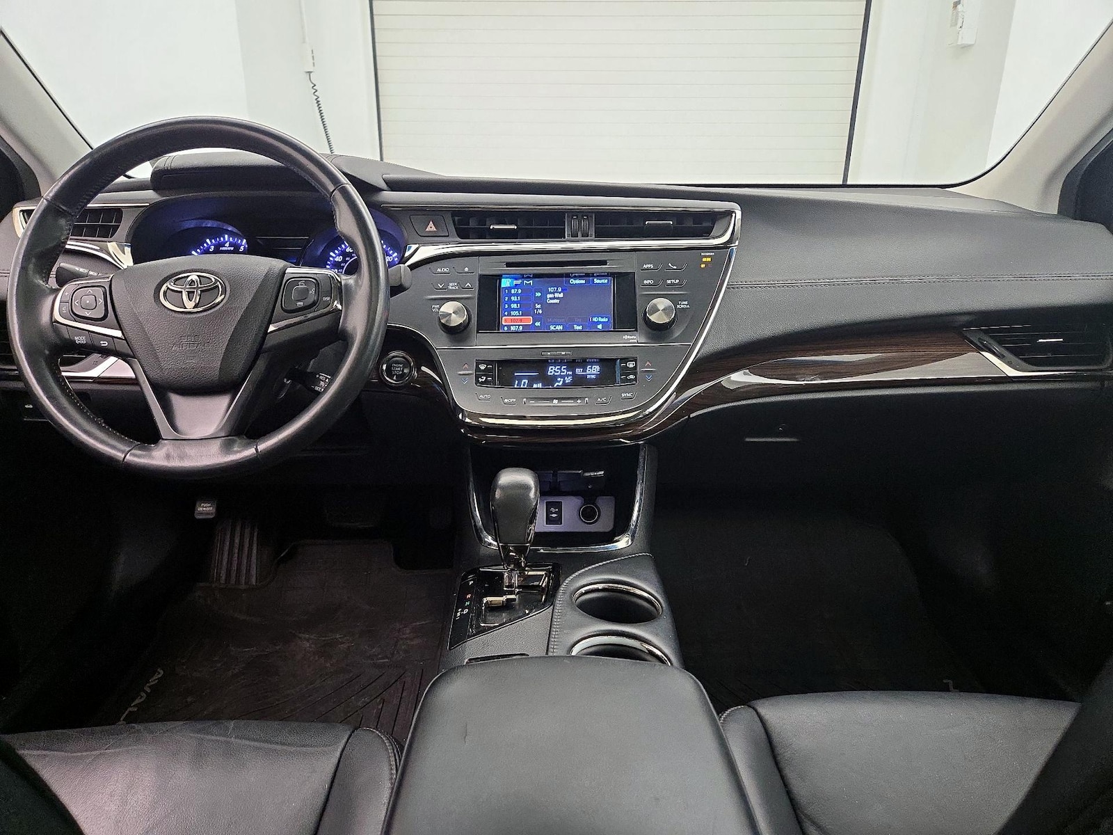 2014 Toyota Avalon XLE Touring - Photo 10