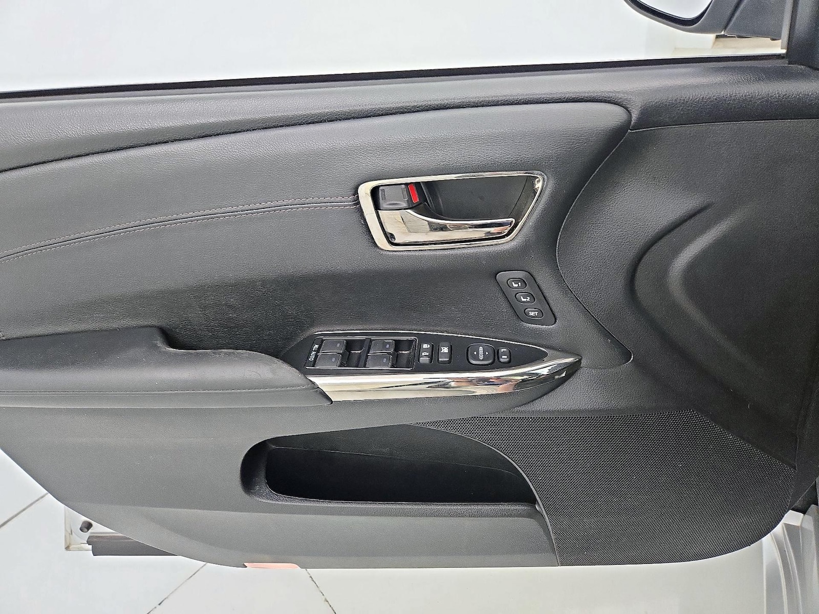 2014 Toyota Avalon XLE Touring - Photo 13