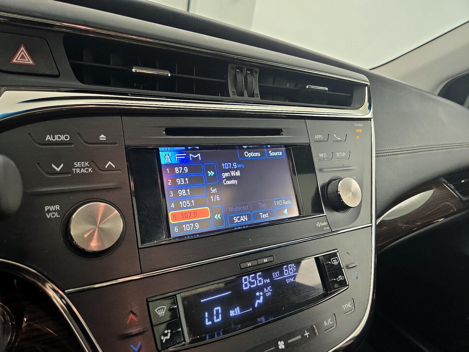 2014 Toyota Avalon XLE Touring - Photo 16