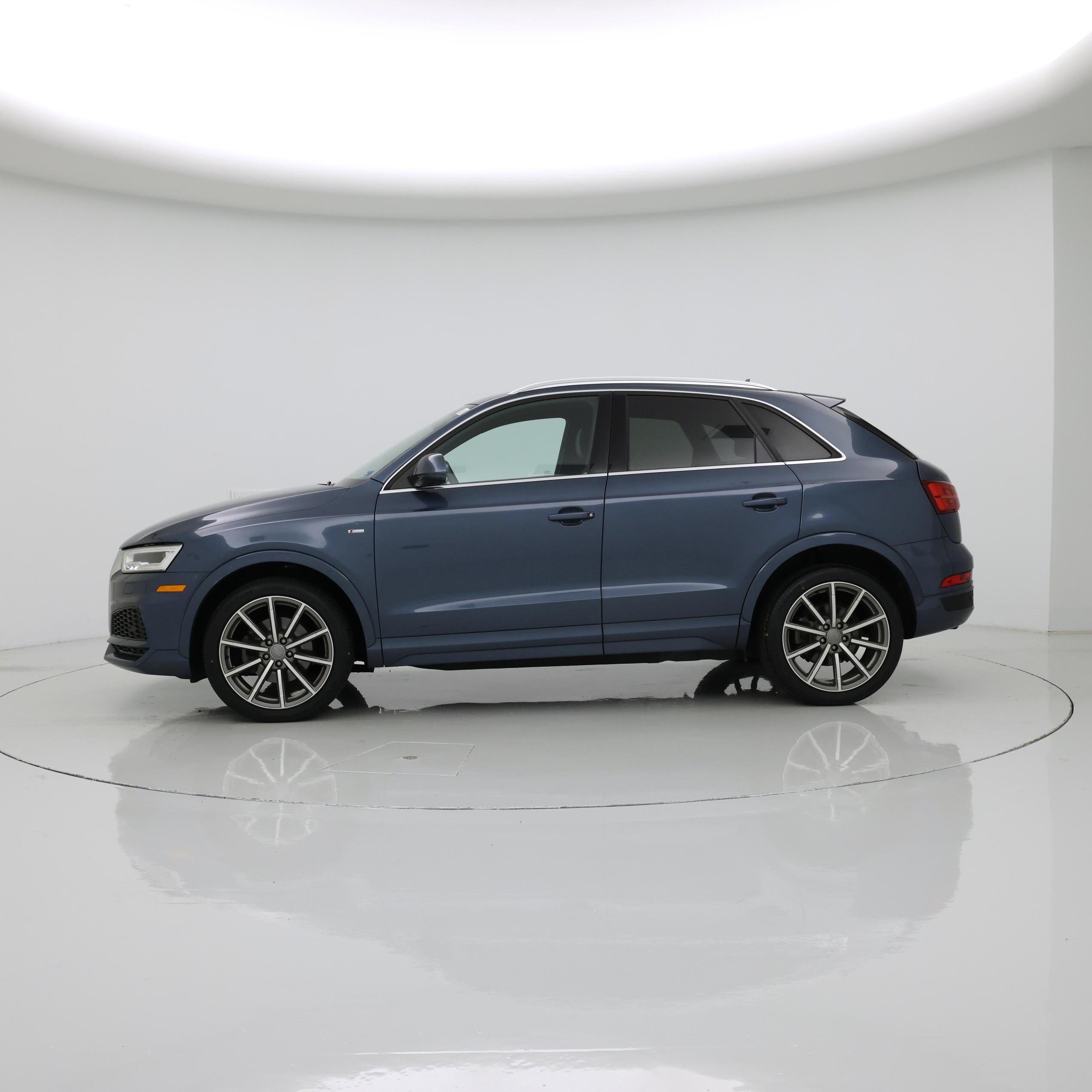Thumbnail: 2018 Audi Q3 - 3