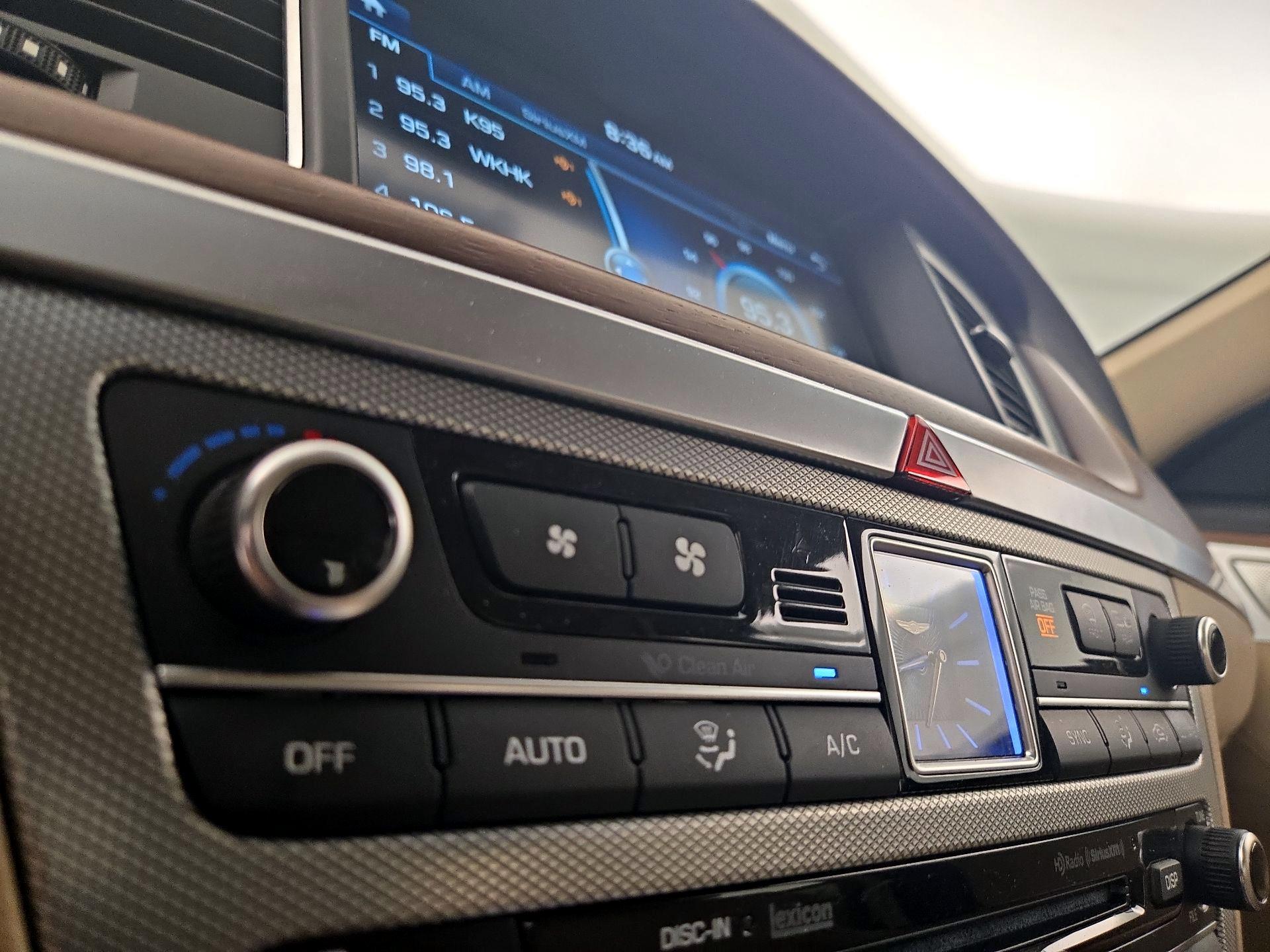 Thumbnail: 2018 Genesis G80 - 17